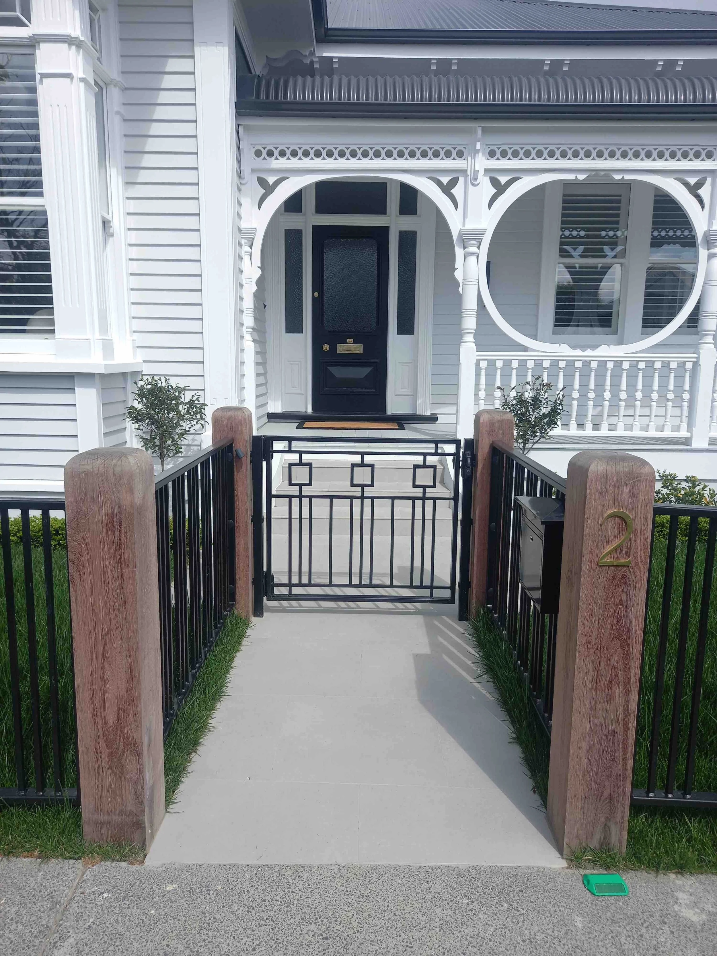 residential-steel-gate-herne-bay.jpg