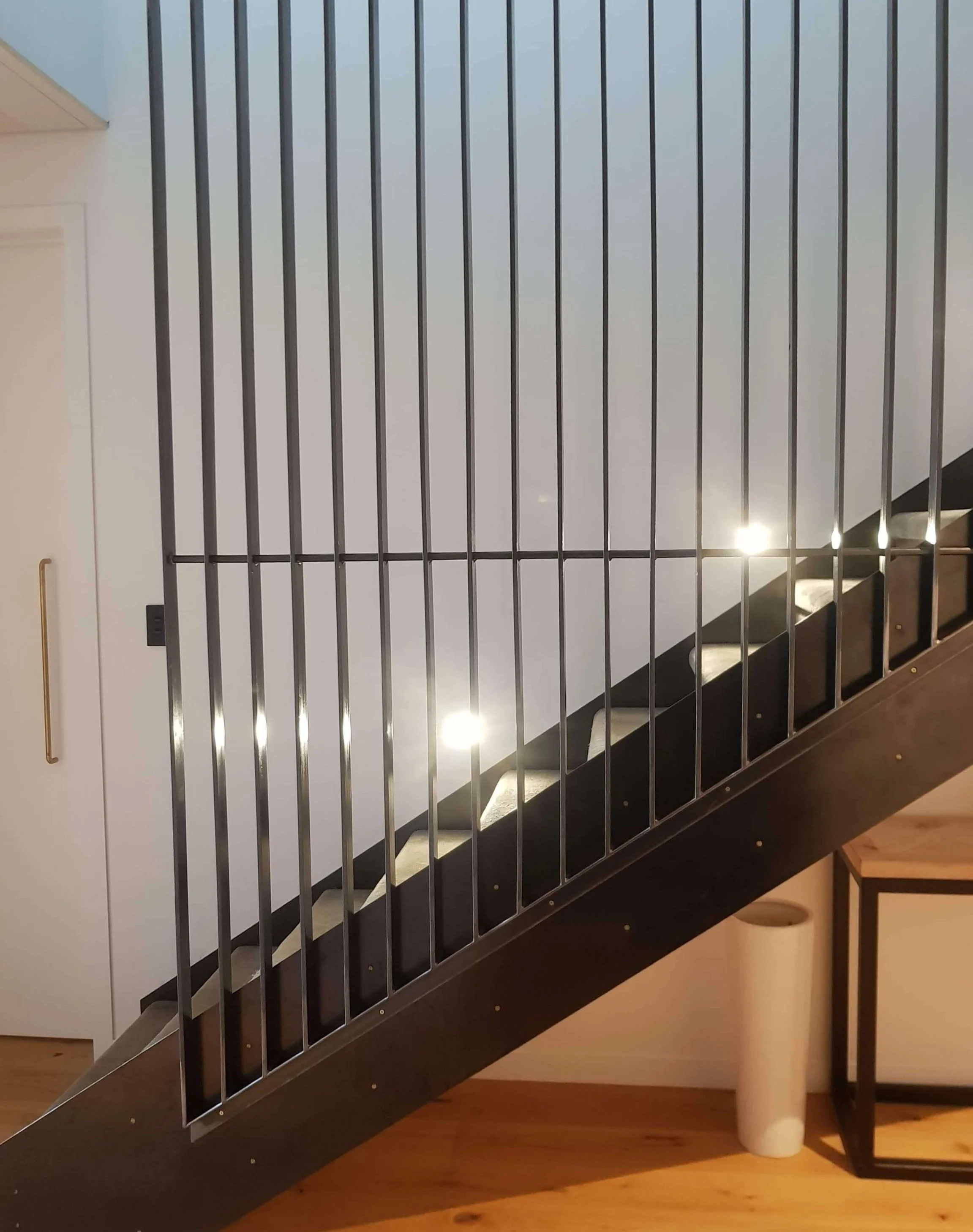 custom-stairs-railings-balustrade-auckland-jn464.jpg