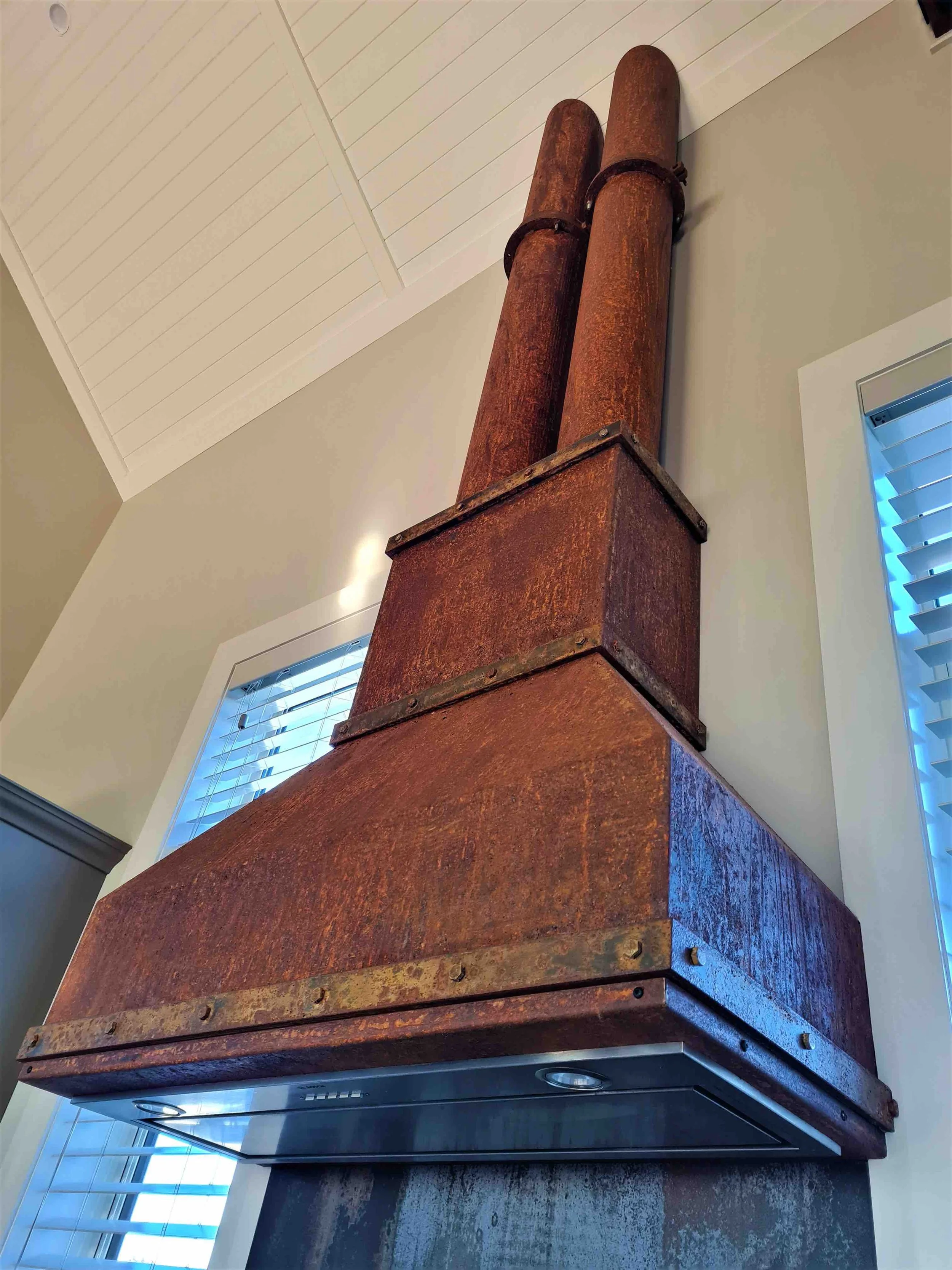 Kitchen bespoke extraction hood
