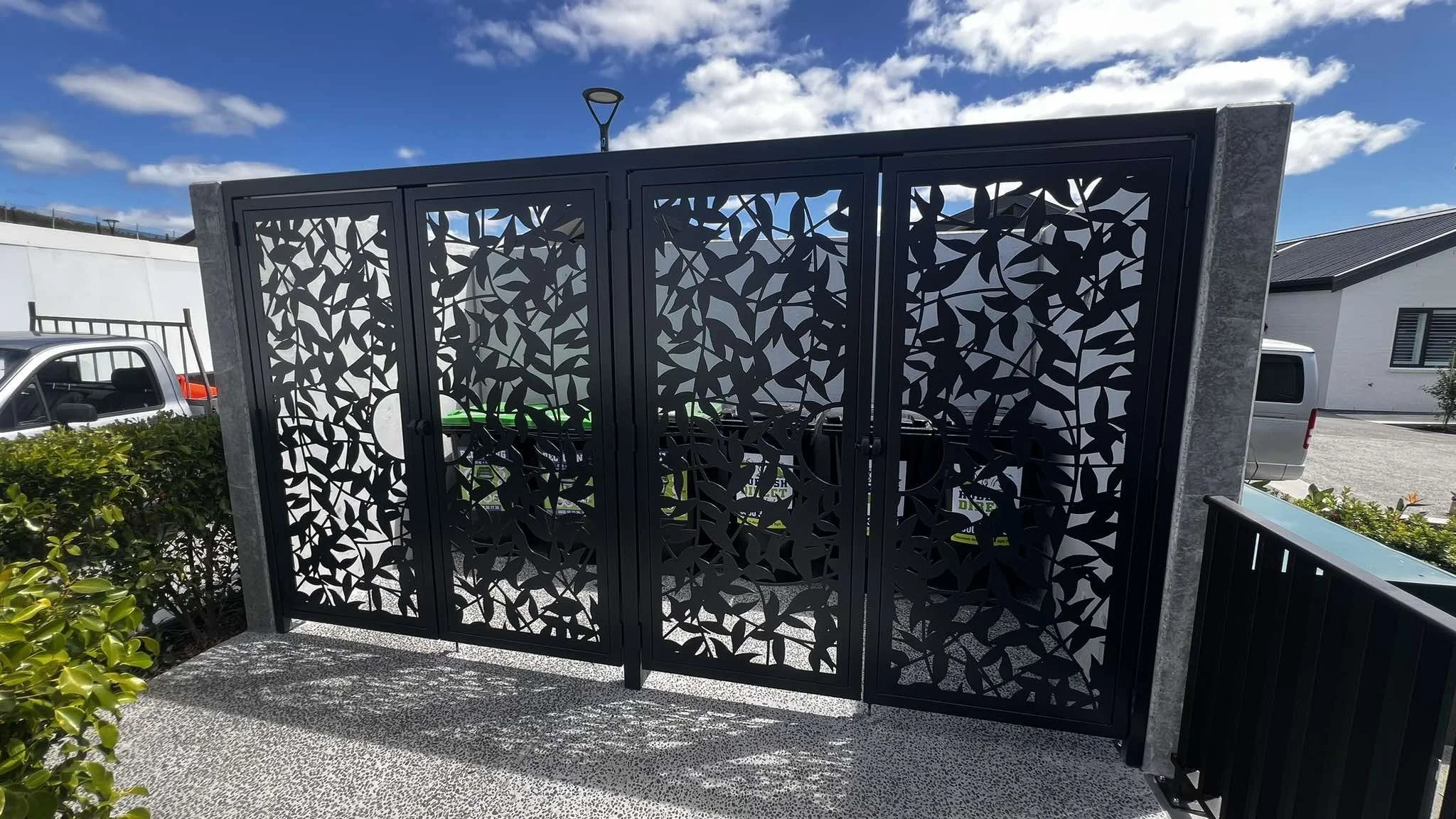 outdoor-decorative-steel-feature-screen-silverdale-jn1662.jpg
