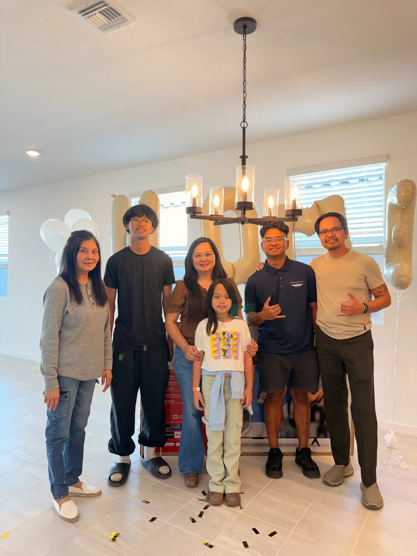 Welcome Home Godoy Family 🤎

From Hawaii to Arizona 🌵Seven months of teamwork, patience and trust. This amazing family made the process so easy. Congratulations on your new home 🏡🤍