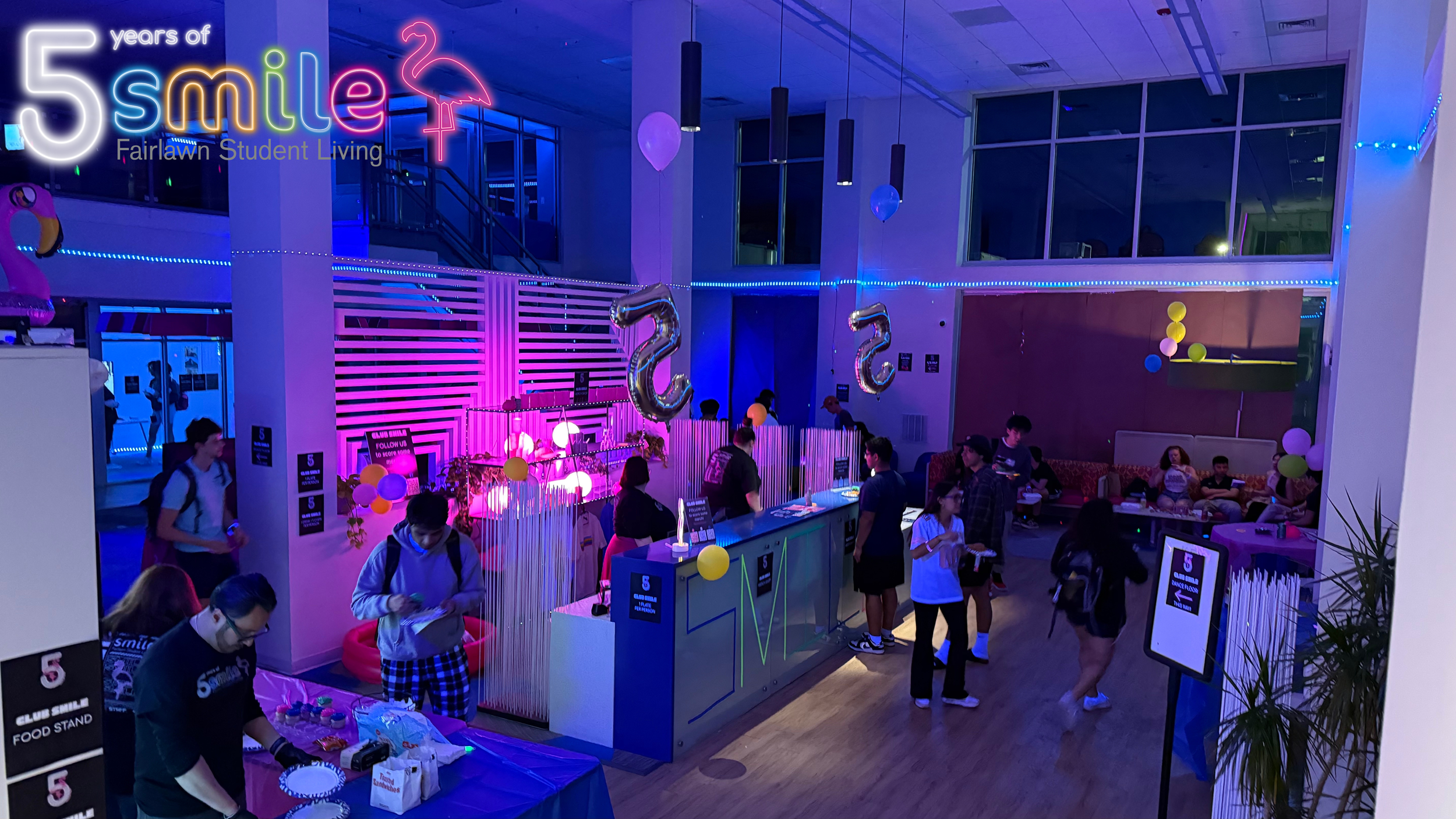 club smile wallpaper.png