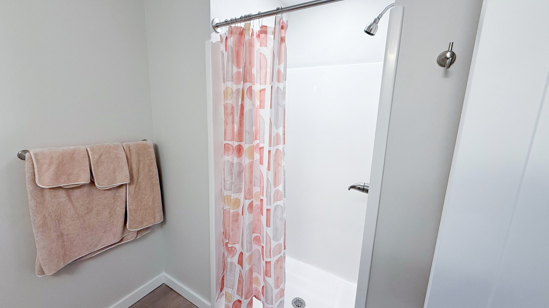 608 Chalmers 204 - Model 1 BR B - 8.jpg