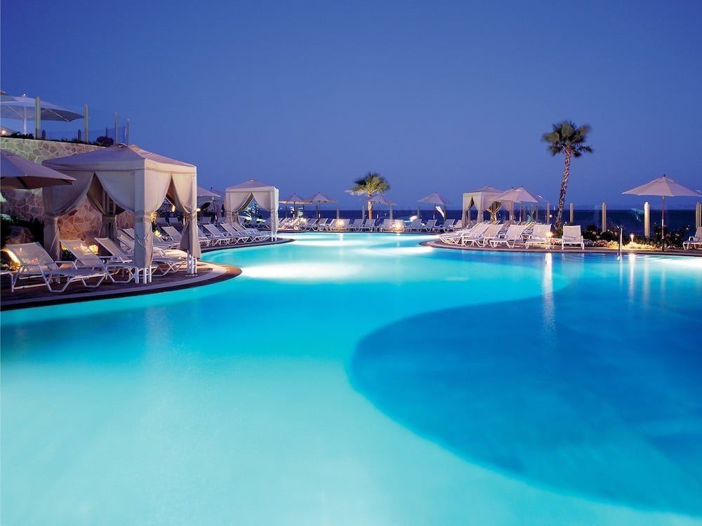idyllic sunset pool setting