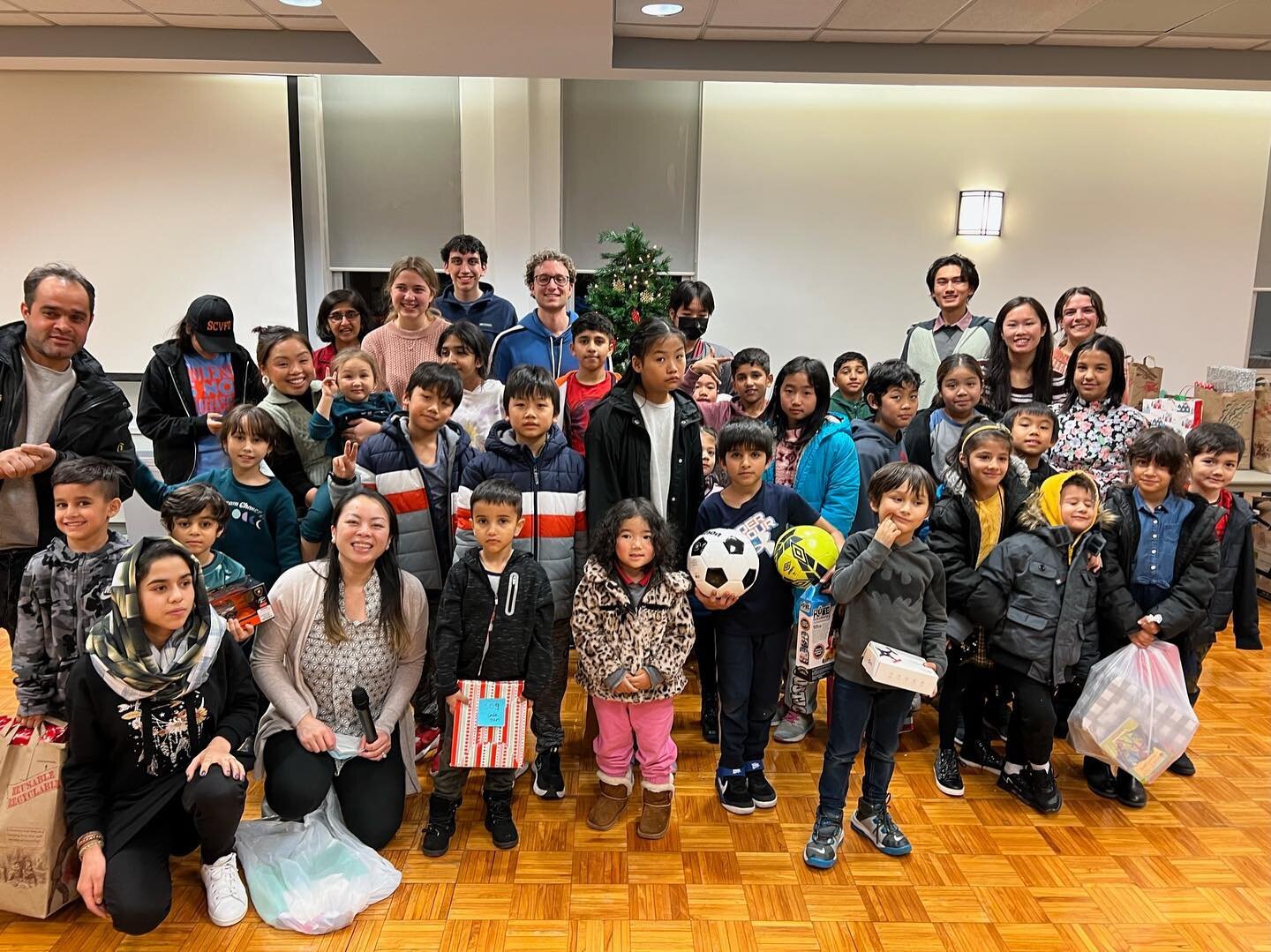 Check out these fun photos from our annual holiday party, where Santa gave out over 140 gifts to Afghan and Burmese families and their children!
To volunteer with or donate to WRAP to help us continue supporting families to sustainable self-reliance,