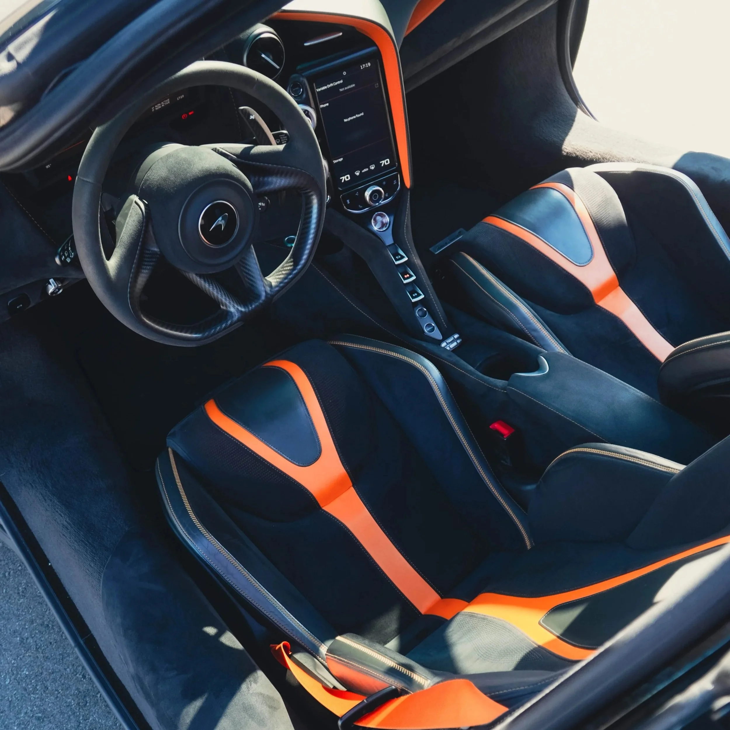 720S_012.jpg