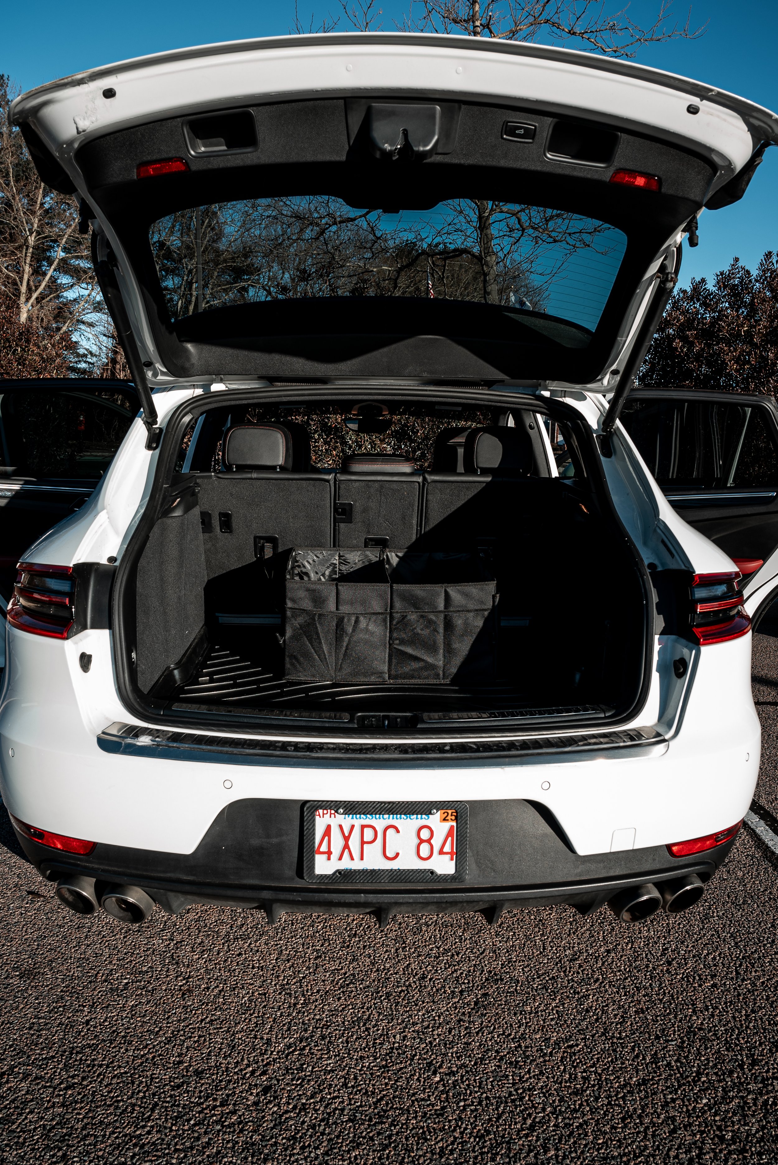 PORSCHE MACAN S RENTAL CAR MASSACHUSETTS — DRIVEIFY