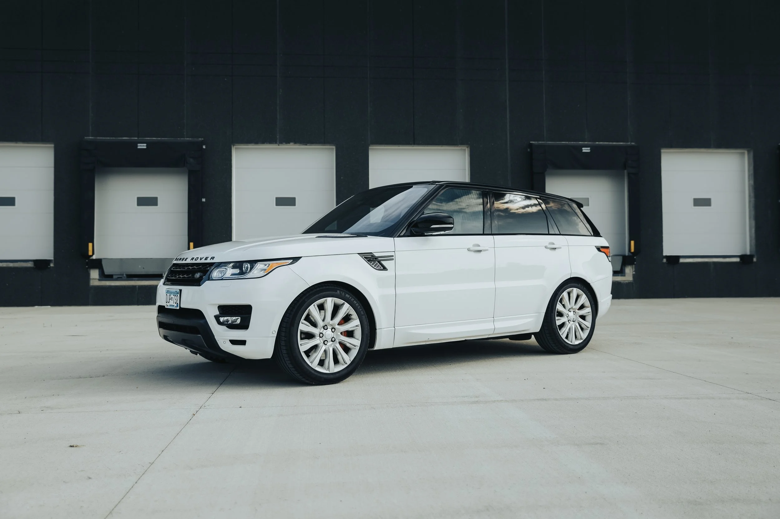 RANGE ROVER RENTAL CAR MINNESOTA — DRIVEIFY