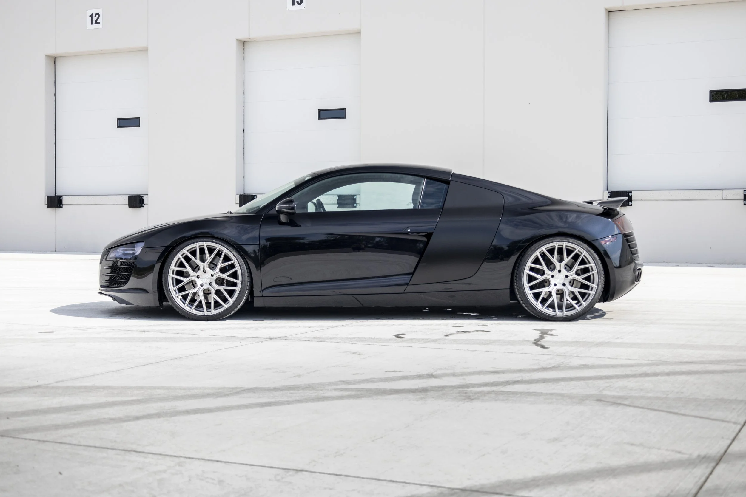 AUDI R8 RENTAL CAR MINNESOTA — DRIVEIFY