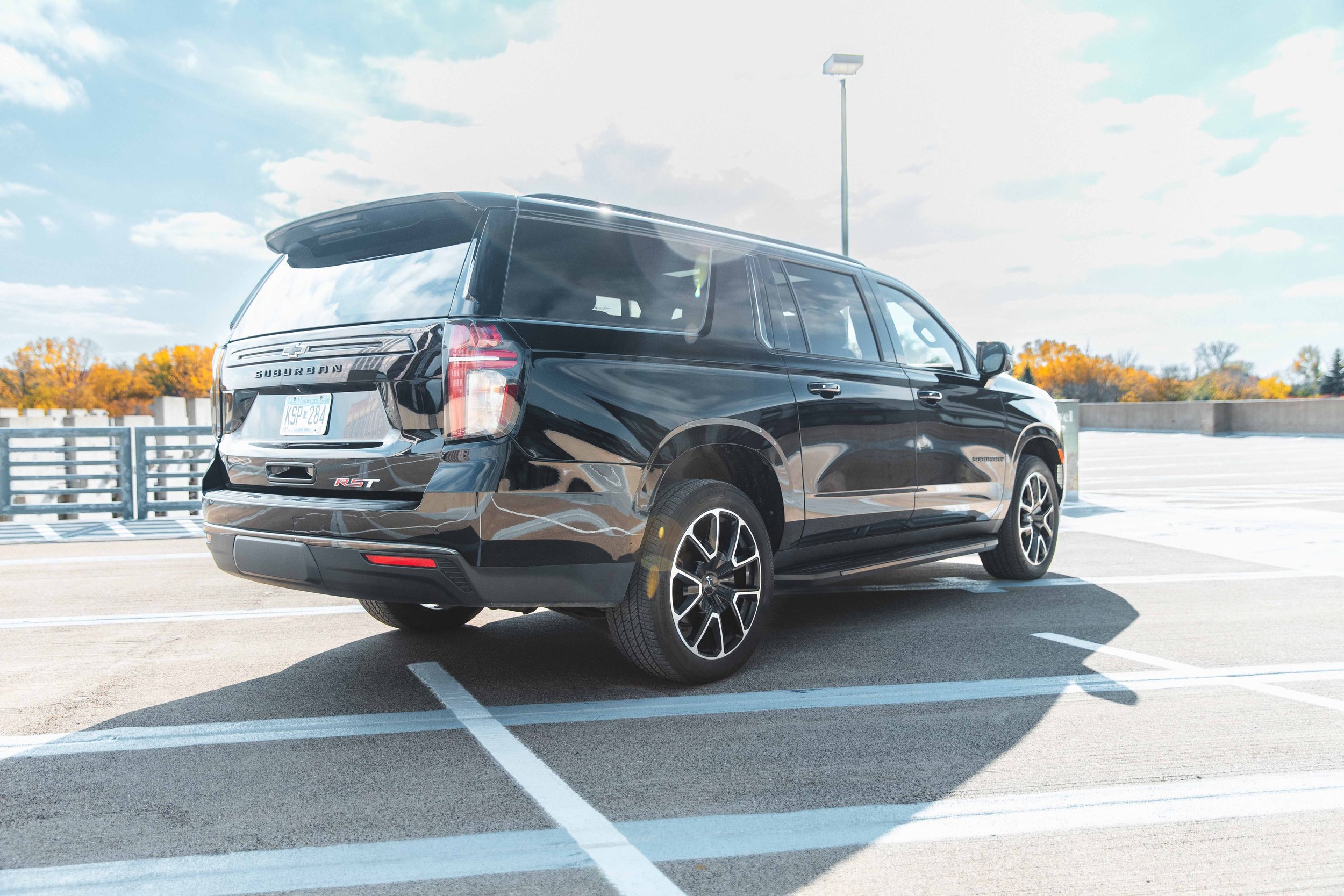 CHEVROLET SUBURBAN RENTAL CAR MINNESOTA — DRIVEIFY