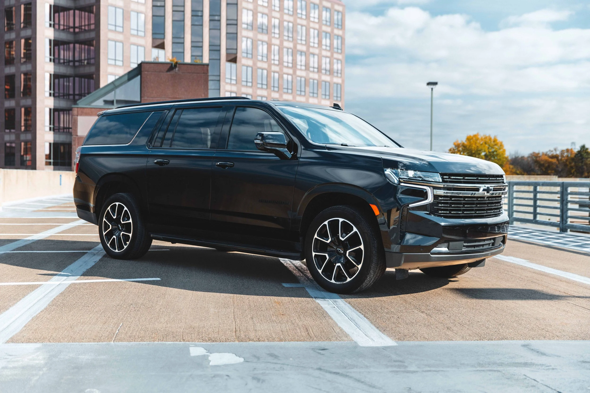 CHEVROLET SUBURBAN RENTAL CAR MINNESOTA — DRIVEIFY