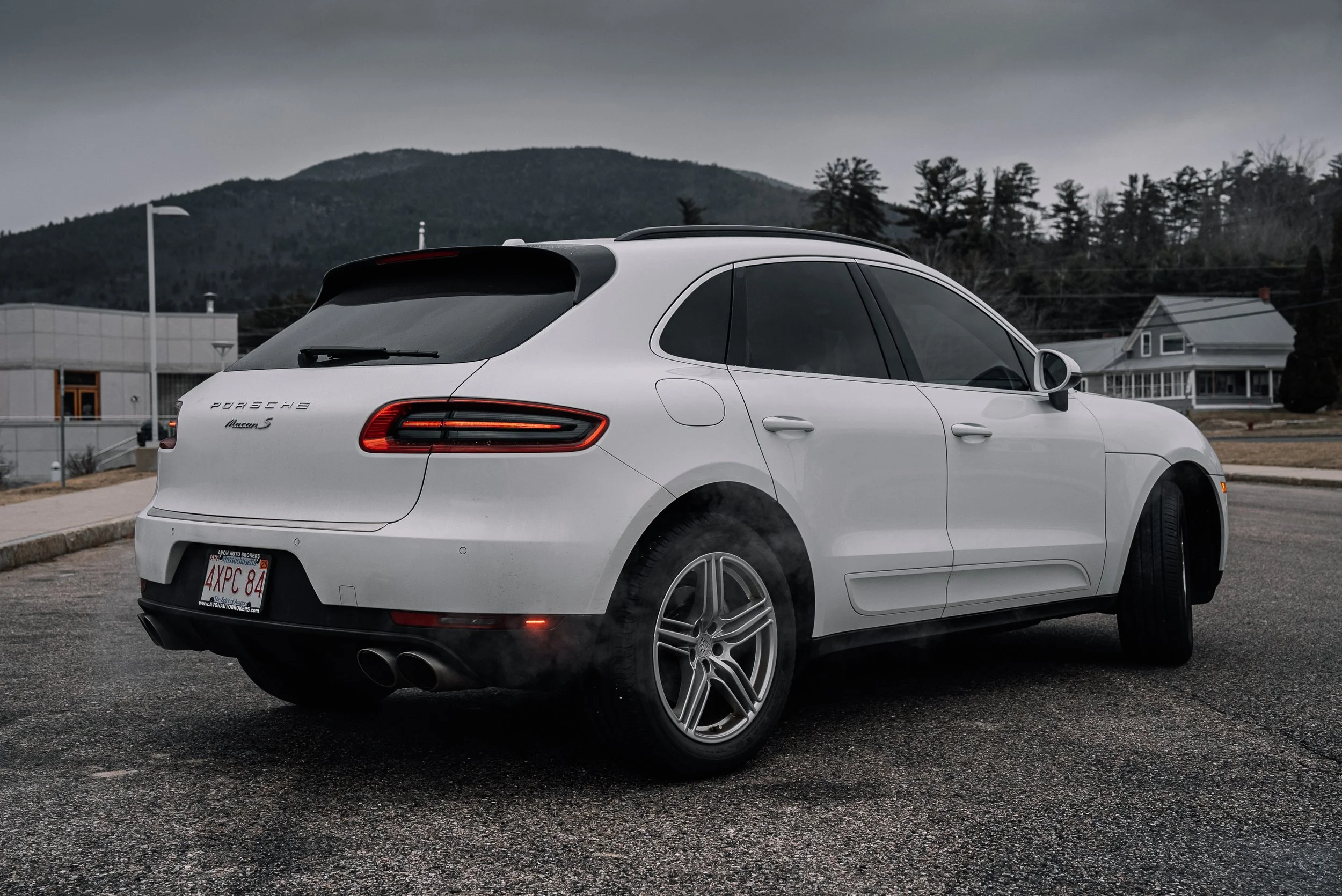 PORSCHE MACAN S RENTAL CAR MASSACHUSETTS — DRIVEIFY