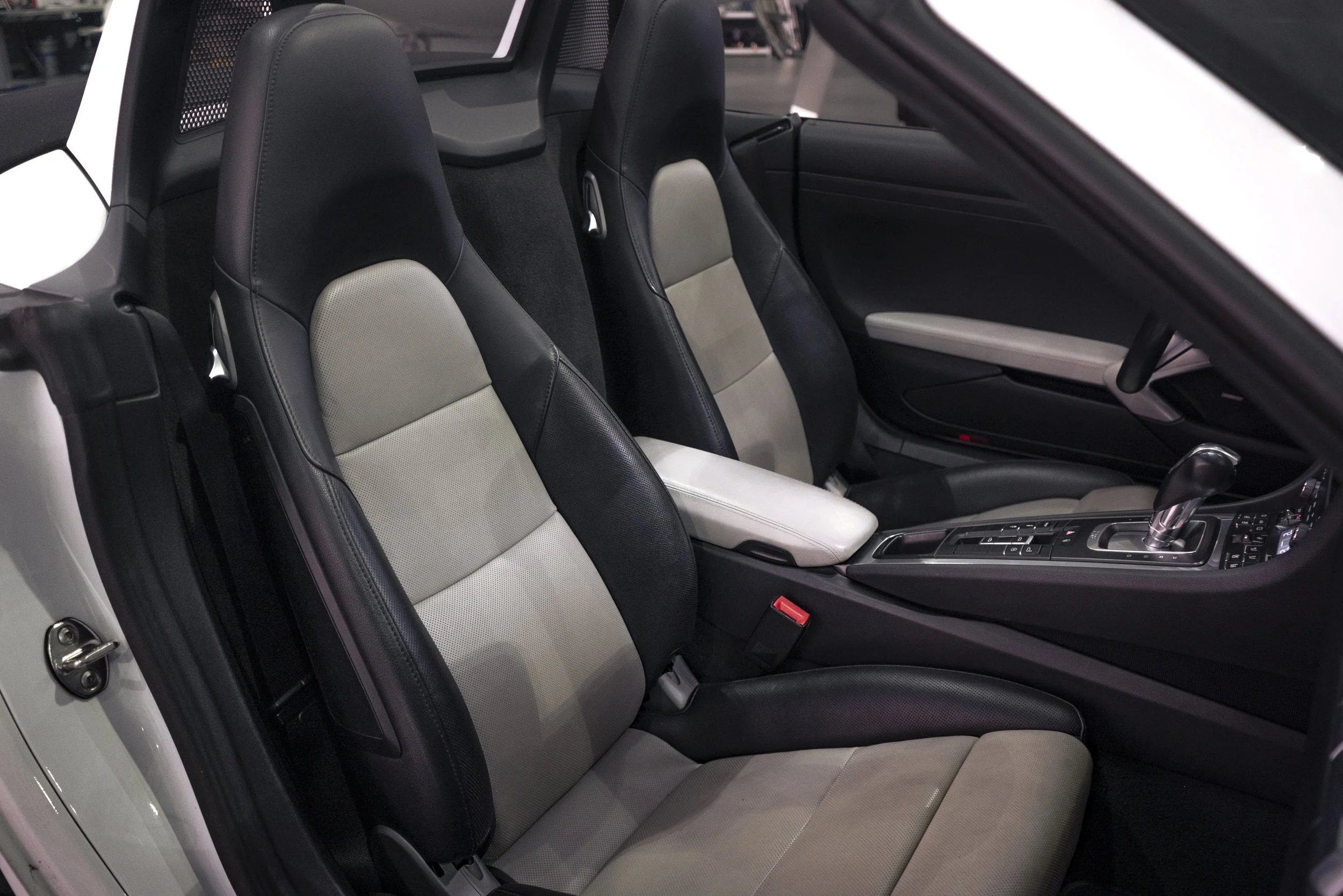 PORSCHE BOXSTER S RENTAL CAR MASSACHUSETTS — DRIVEIFY