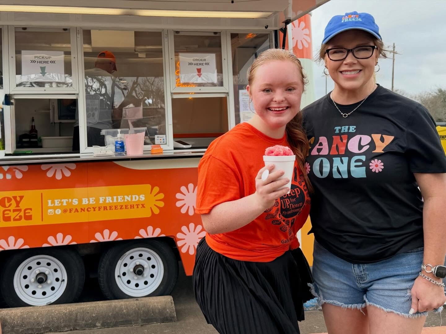 What a special treat getting to meet a real star today! ✨

Ms. Annalee was just as sweet as a Fancy Freeze snoball and incredibly talented. We loved getting to spend a little time with her! Be sure to check her out on YouTube and show her some love. 