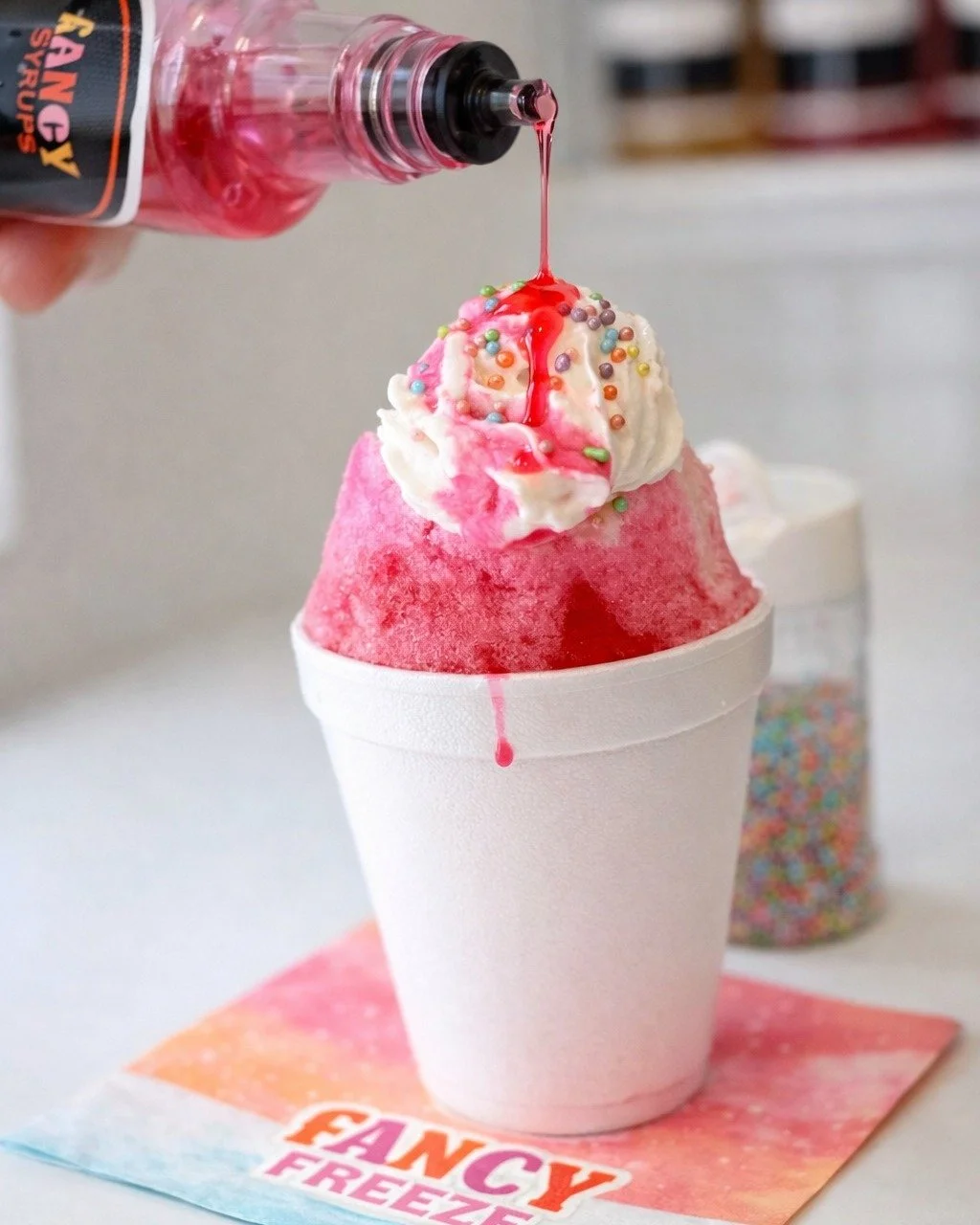Sweet. Simple. Fancy. 💕🍧
What&rsquo;s your go-to combo&hellip; fruity, creamy, or loaded with toppings?

Tell us below 👇 and come see us for your next favorite treat!
#fancyfreezehtx #snoballseason #stayfancy