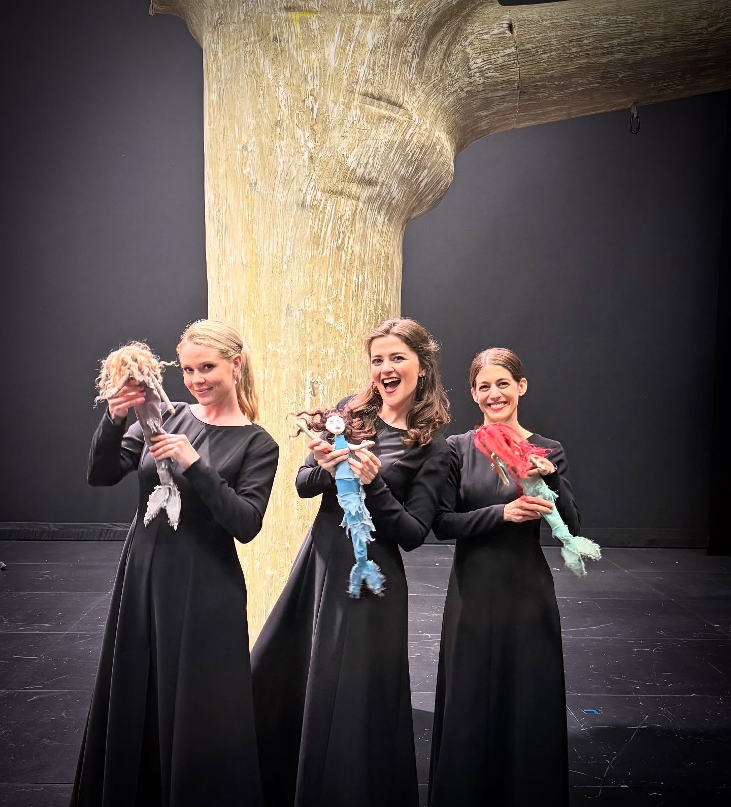 Last Tuesday, I had the honour of making my role debut as Woglinde in Wagner&rsquo;s Das Rheingold at Theater Basel 🧜&zwj;♀️🧜&zwj;♀️🧜&zwj;♀️

Starting the Ring cycle by singing the very first notes is a terrifying but unforgettable experience, and