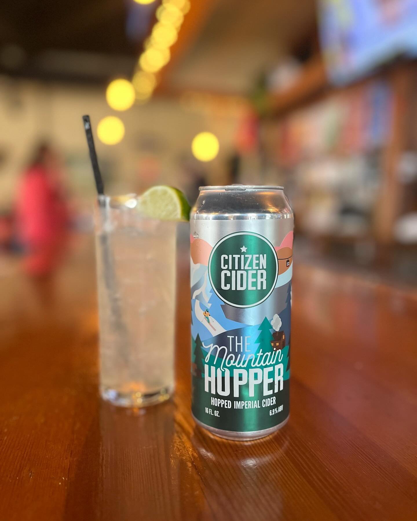 Experience the essence of the Green Mountain state with every sip of Mountain Hopper. Pine, hops, and black tea blend seamlessly for a refreshing taste that&rsquo;s perfect for any mood. 🏔️🍎 #MountainHopper #CitizenCider