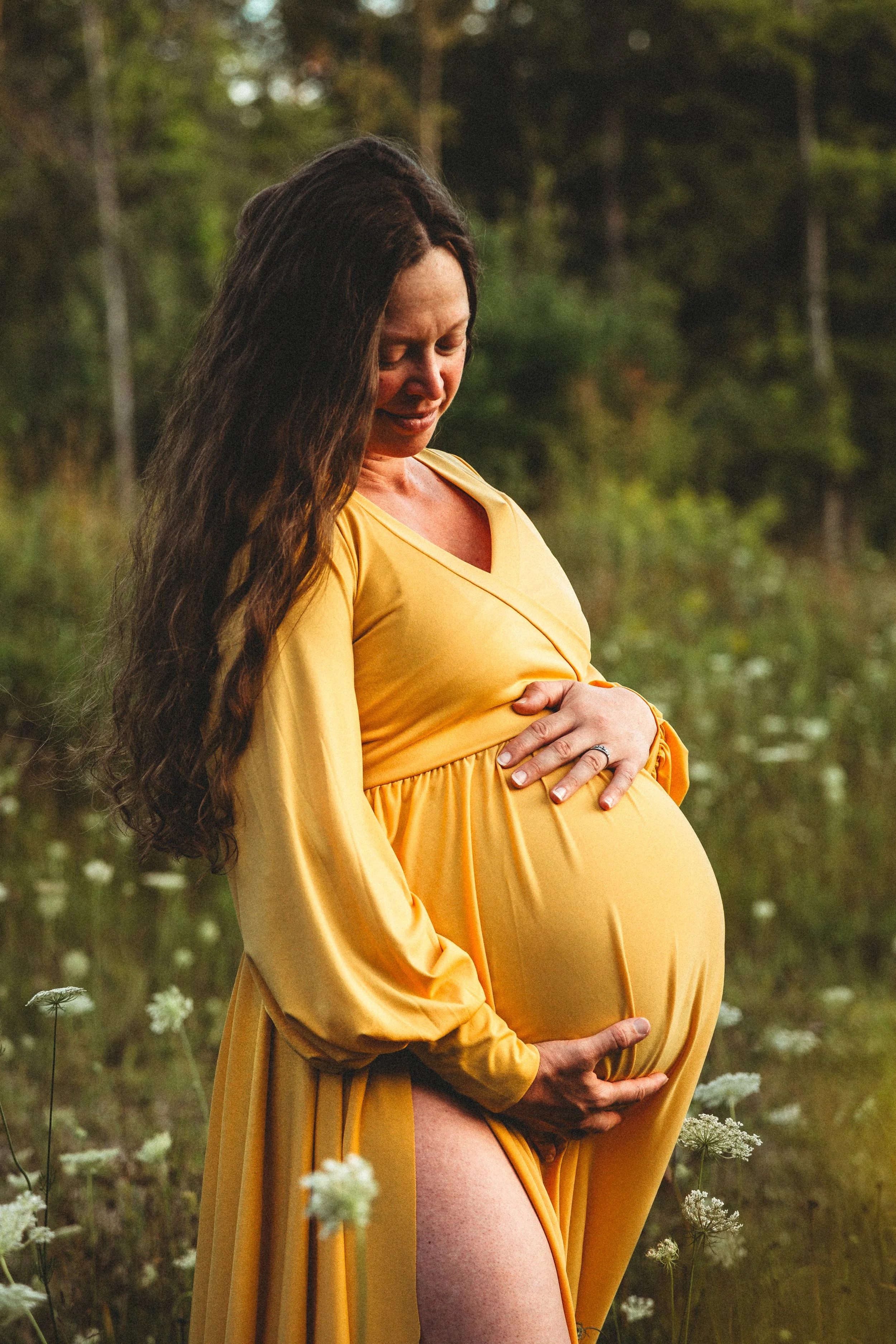 Northern Michigan Maternity Photographer | Photography Inspo