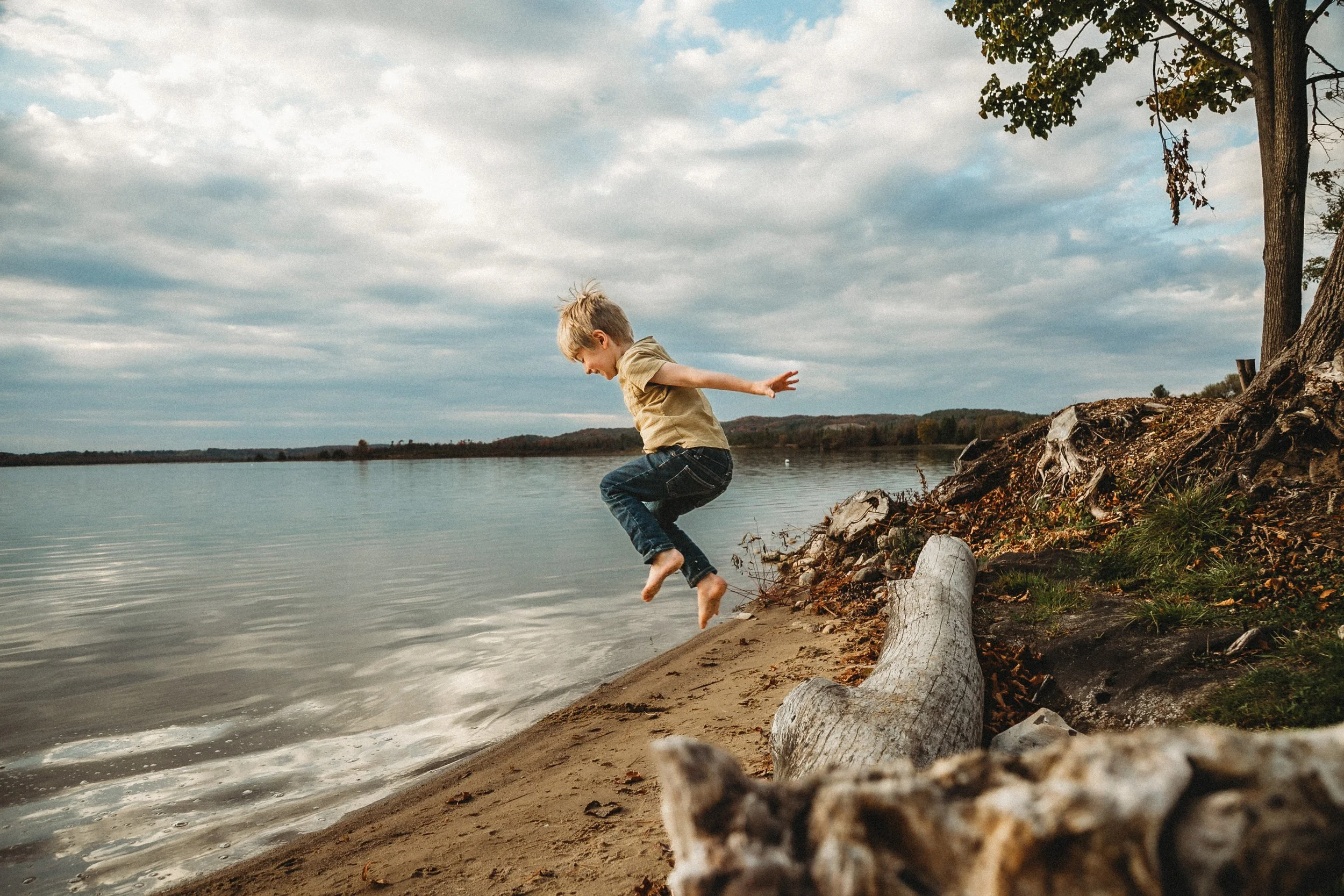 northern michigan mini session | family photographer in Alden michigan