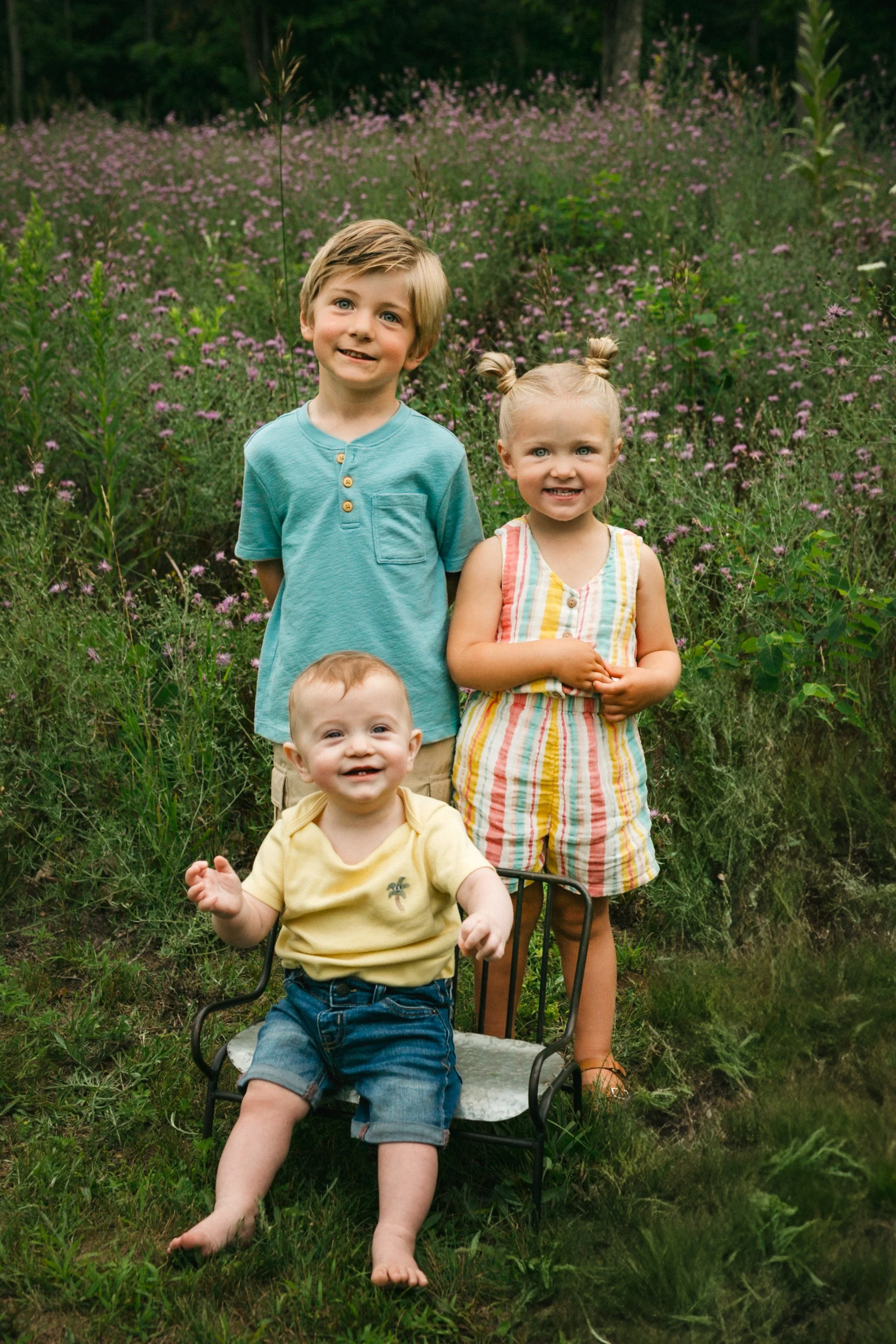 family photographer in Bellaire michigan | family portraits northern michigan