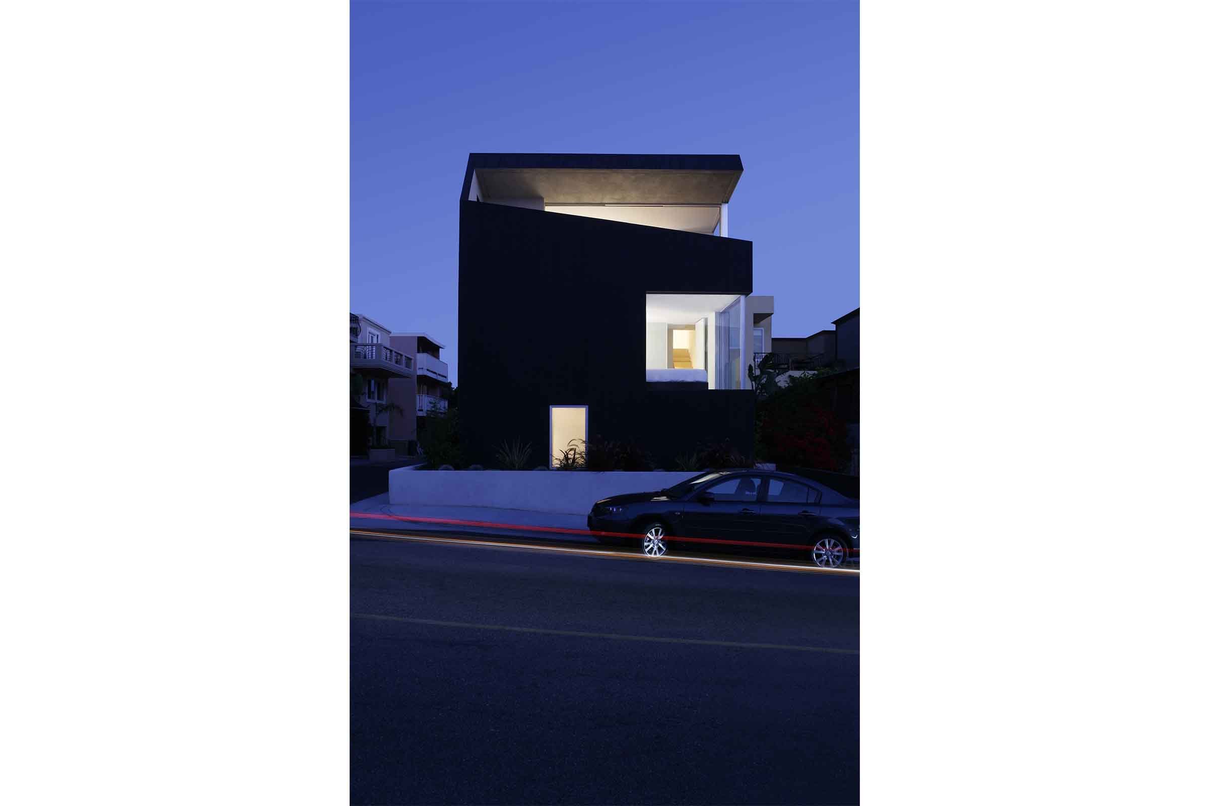 small_surfhouse_04.jpg