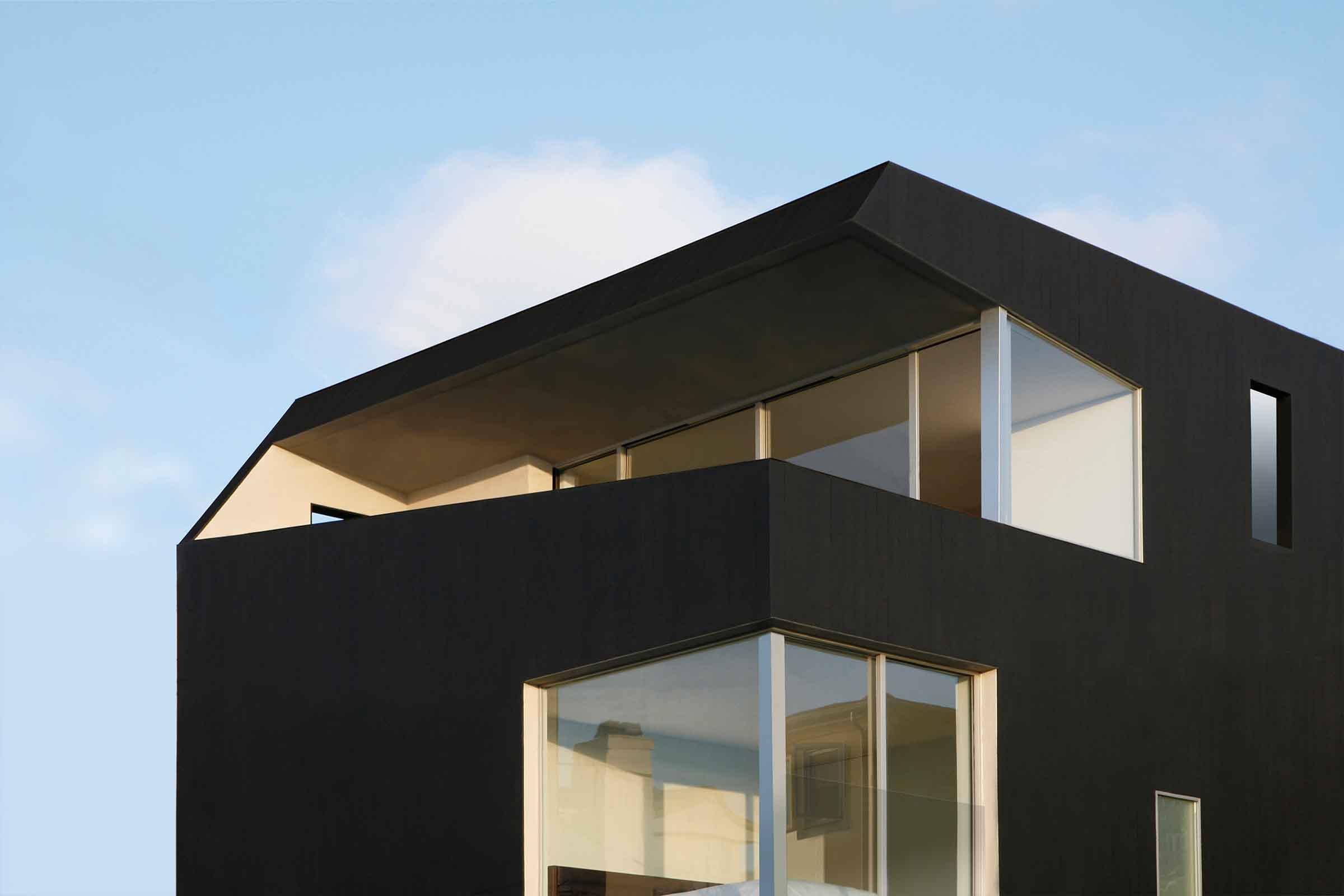 small_surfhouse_03.jpg