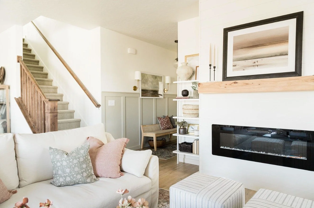 The best spaces tell a story. Warm light, soft texture, and thoughtful details come together to create a home that feels deeply personal.

#LuxuryInteriors #HomeDesignIdeas #IntentionalDesign #VenturaInteriorDesign #CaliforniaCasual #ladybirdinterior