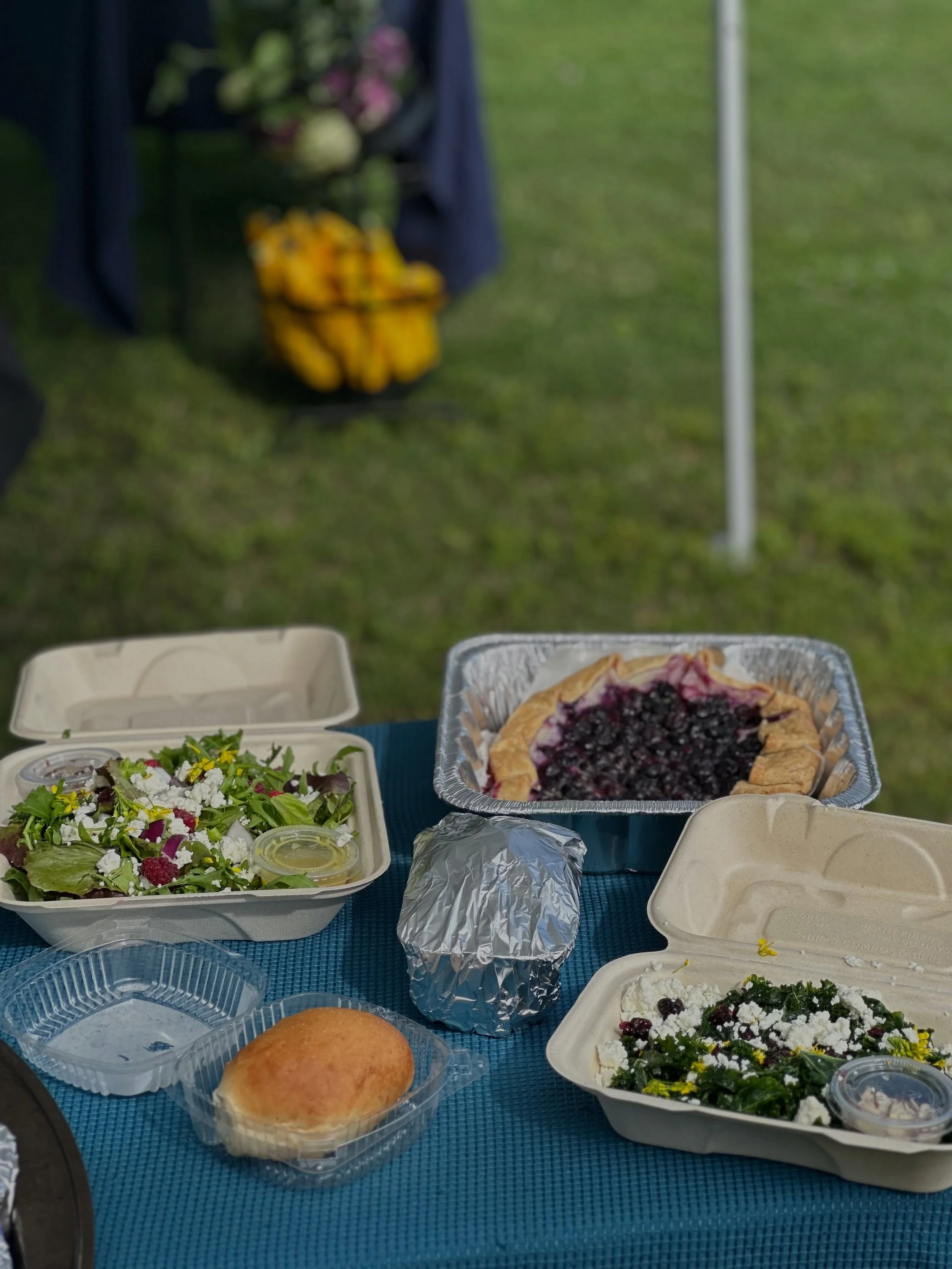 It&rsquo;s market day at Moonstone Farm!  Our market is open from 2-6 today. 

New this week, we have potatoes and garlic.

🥗🍞 
For pre-mades today, we have banana bread, mixed summer salads with raspberries, and massaged kale salads. Also, Serendi