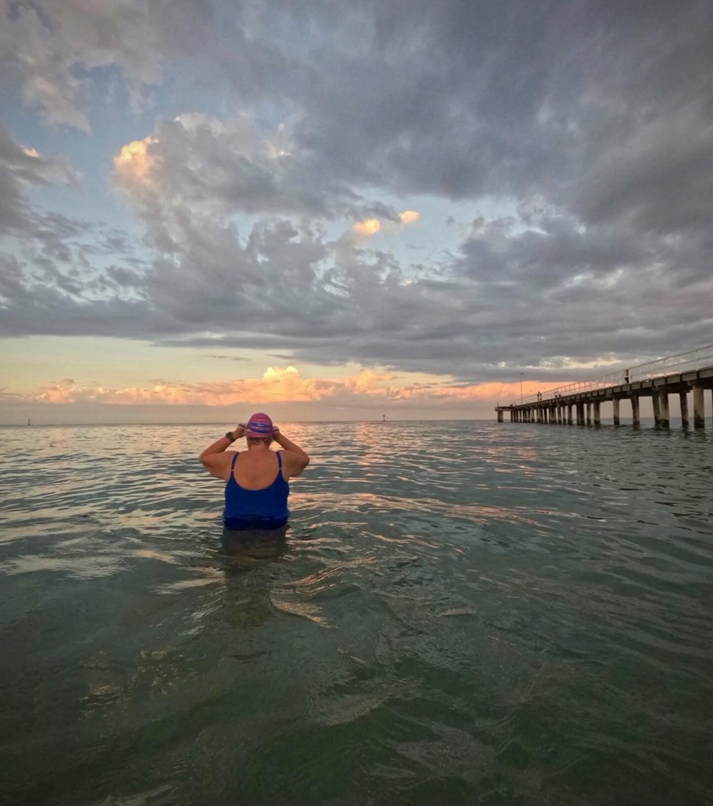 Maryse. Early morning, Seaford. 24 February 2026.
@meezeswimsandsings
#picoftheday 
#openwaterswimmer
#seafordswimmer
#portphillipbay
#immerse