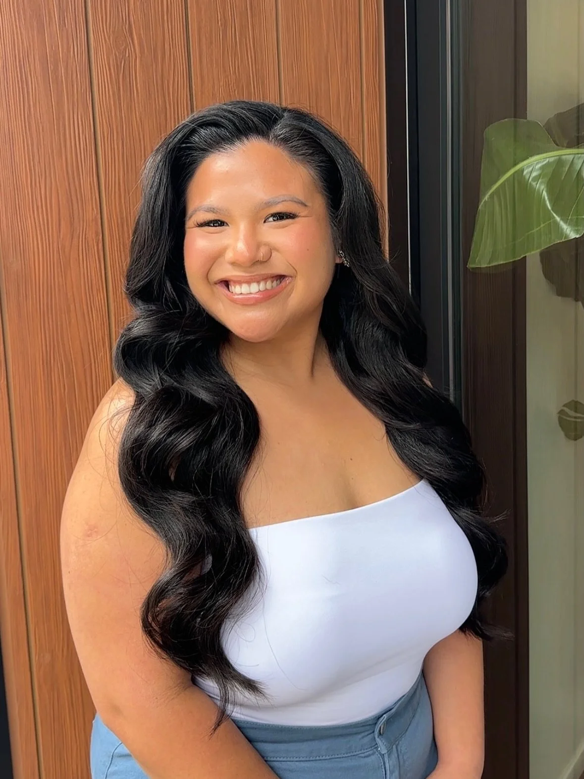 I will always help my clients embrace their beauty. But results will ALWAYS hit different when you come in to your session with confidence and self love already on lock 🔐 🥰 How did you show your self love today? 

Back by popular demand: let me wal