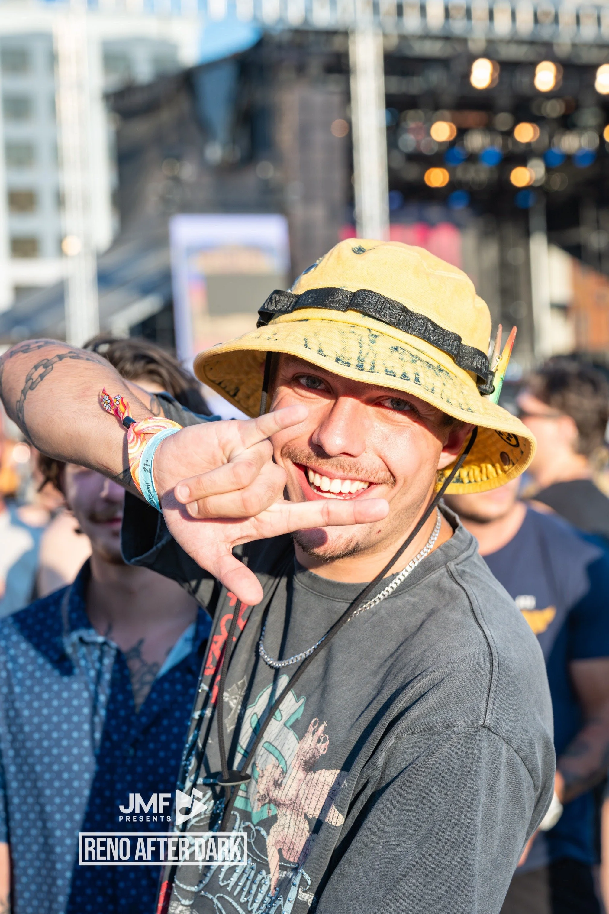 brighter-daze0102.jpg