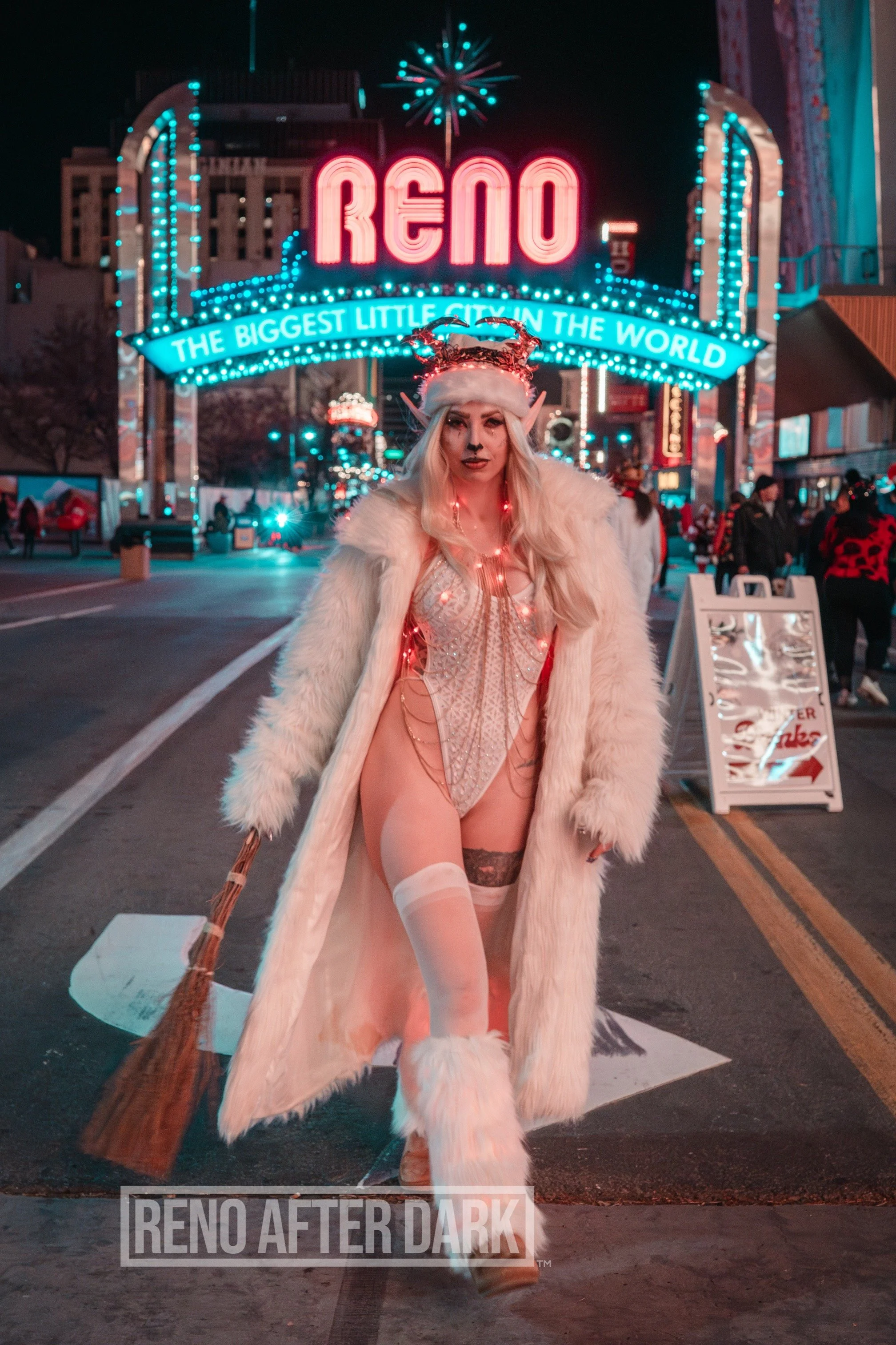 renoafterdark0123.jpg