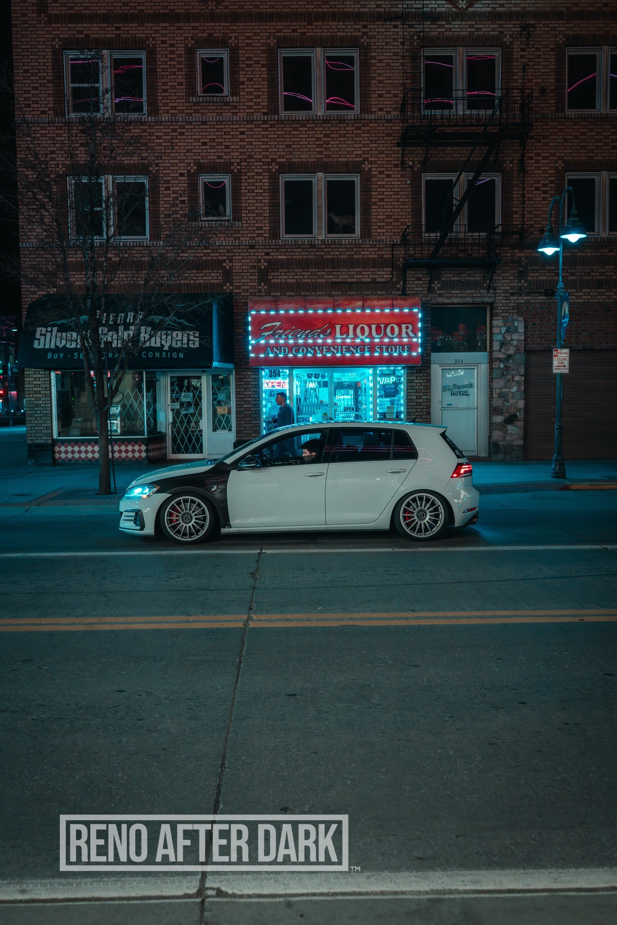 renoafterdark0064.jpg