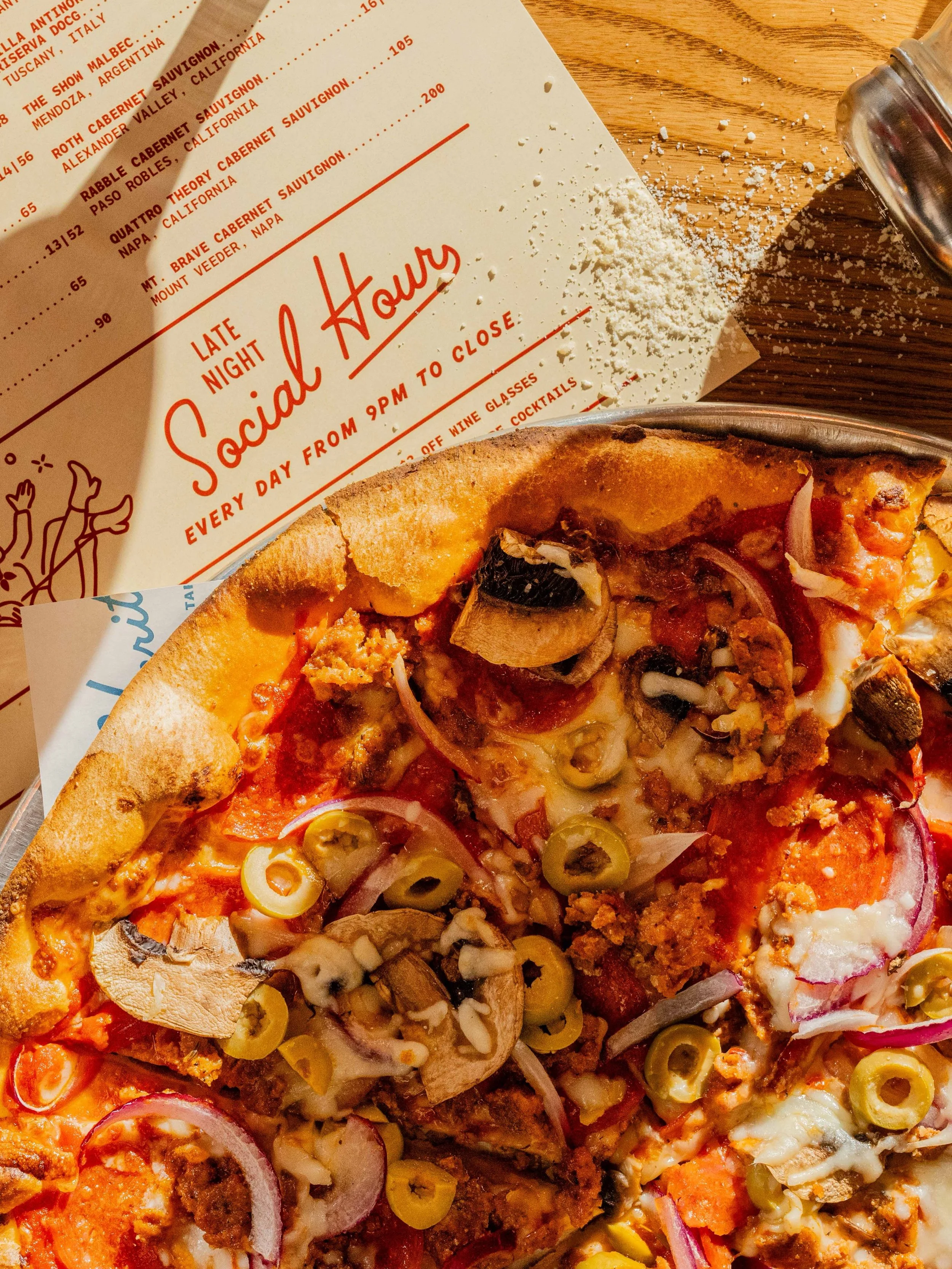 Some things don&rsquo;t need to be reinvented. The Luscher Supreme is one of them. 

🍕Classic red sauce, pepperoni, Italian sausage, red onion, mushroom, green olives, mozzarella