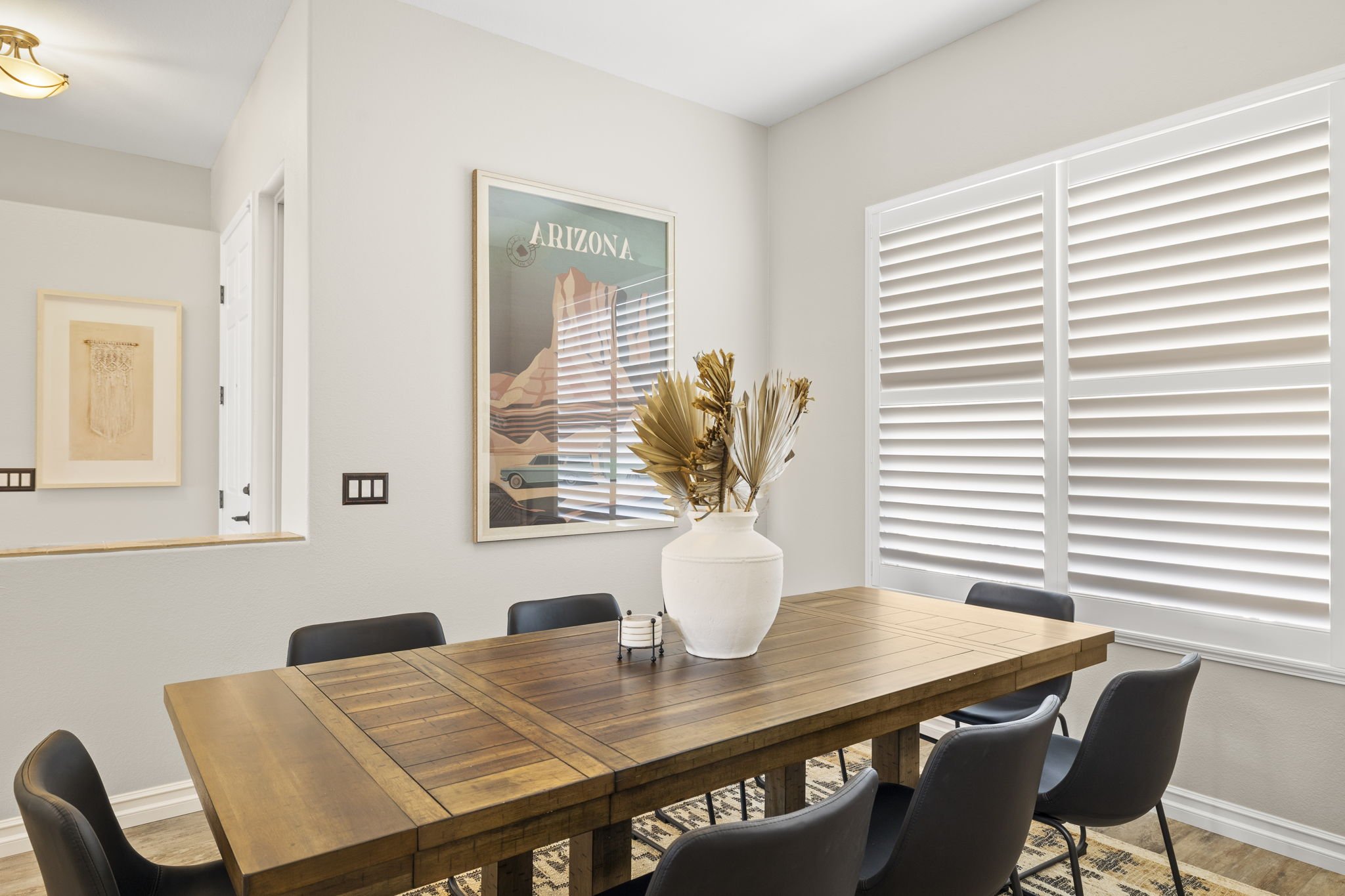 20-web-or-mls-9533-e-idaho-ave.jpg