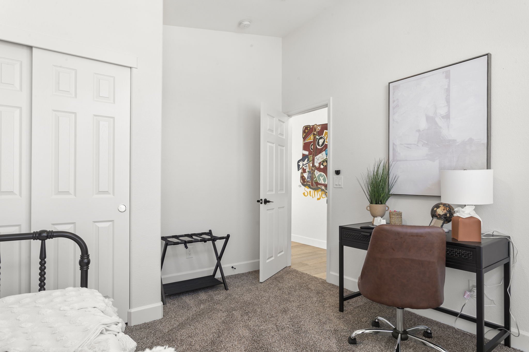 39-web-or-mls-12-s-surfside-dr.jpg