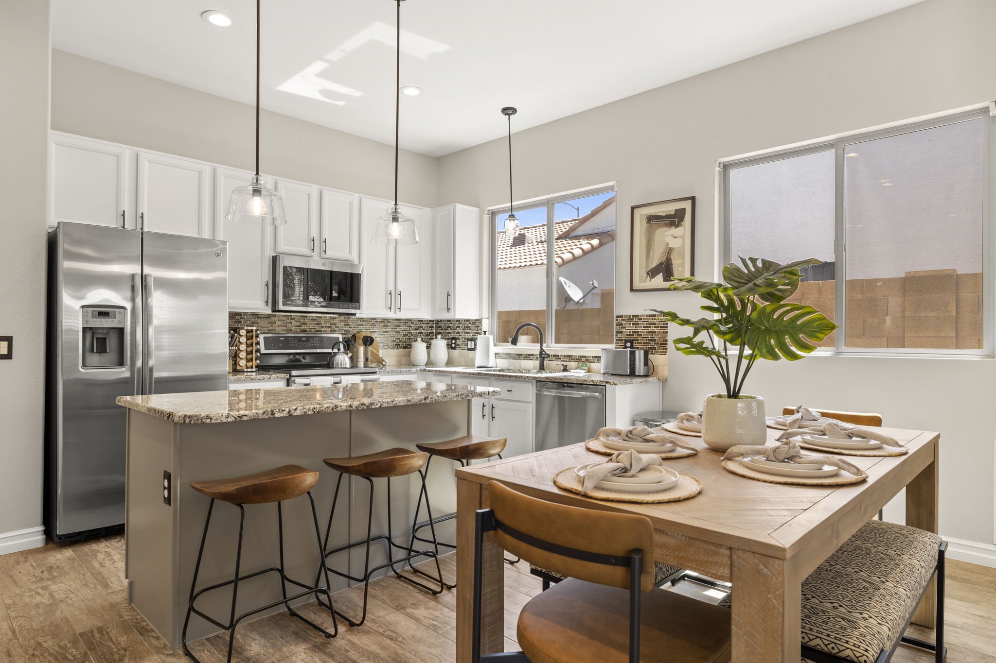 26-web-or-mls-9533-e-idaho-ave.jpg