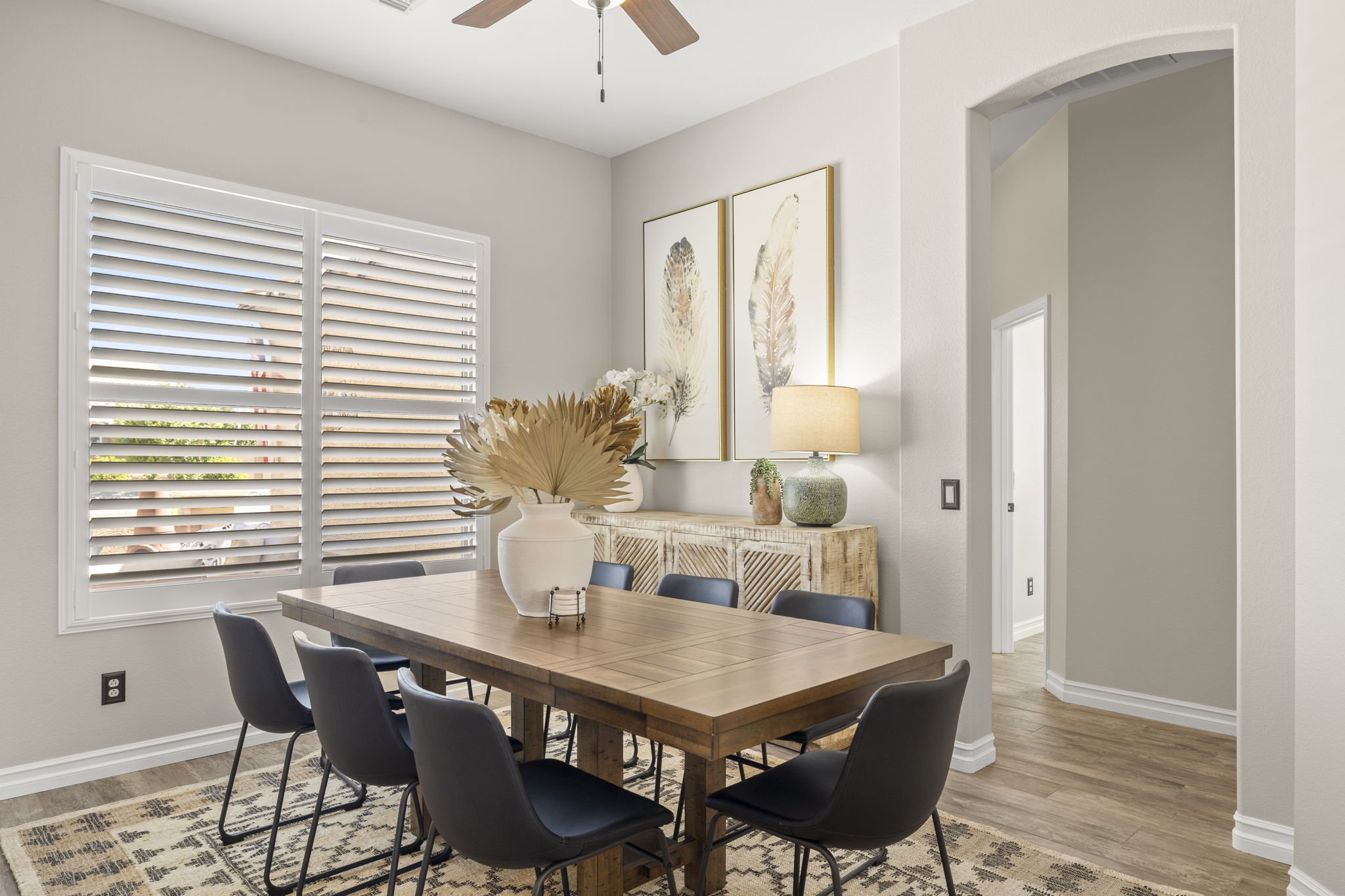 19-web-or-mls-9533-e-idaho-ave.jpg