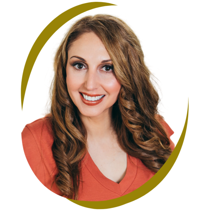 headshot of middle aged woman named Rosanna