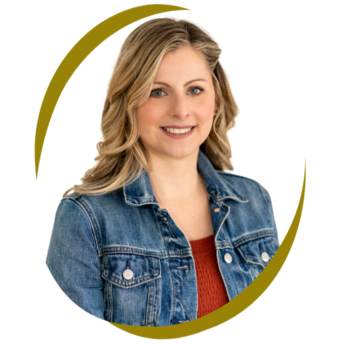 Headshot of Chrissy McLean