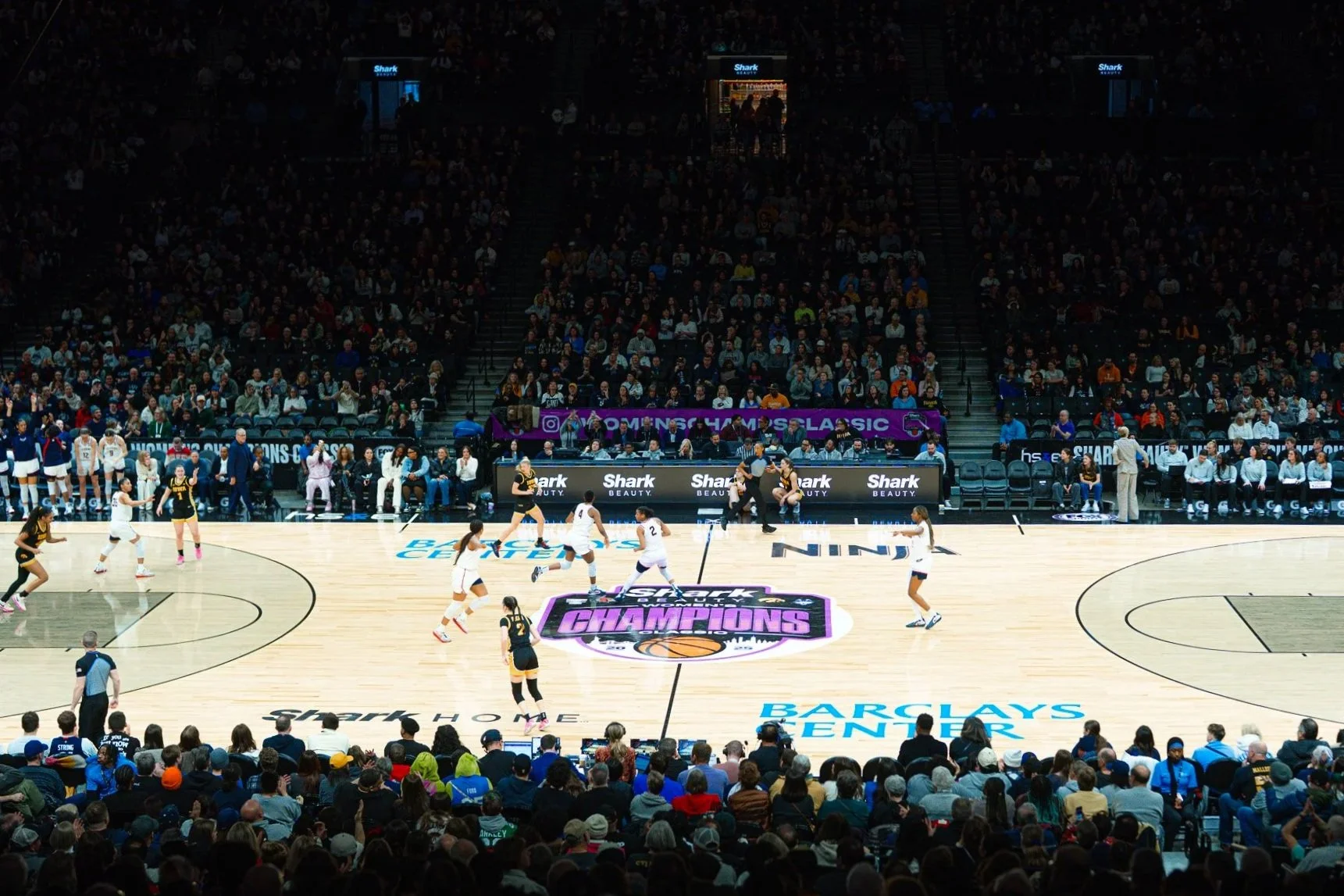 WOMEN'S CHAMPIONS CLASSIC