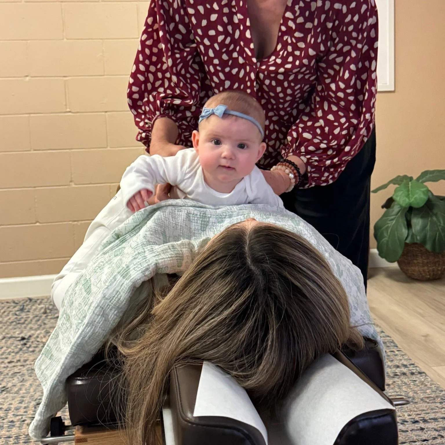 There&rsquo;s nothing sweeter than watching generations of the same family walk through our doors. 🤍✨
Caring for mamas, babies, and everyone in between is one of our greatest honors.
#InspireLifeChiropractic #FamilyChiropractic #GenerationalWellness