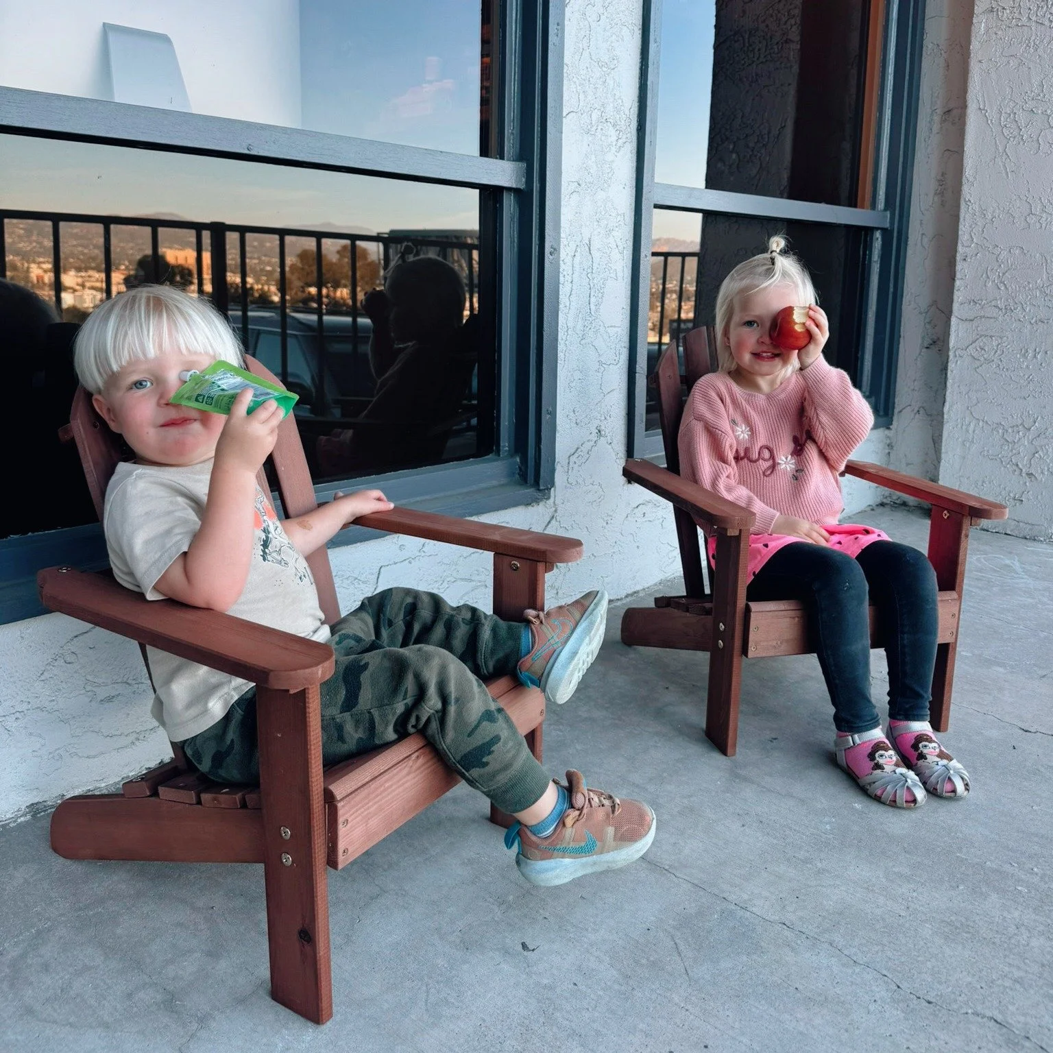 Little patients, big views, and now the perfect place to sit and snack. ☀️🍎
Our new Adirondack chairs are officially kid approved.

Make sure to take a moment outside and enjoy the view while you&rsquo;re here. 💛