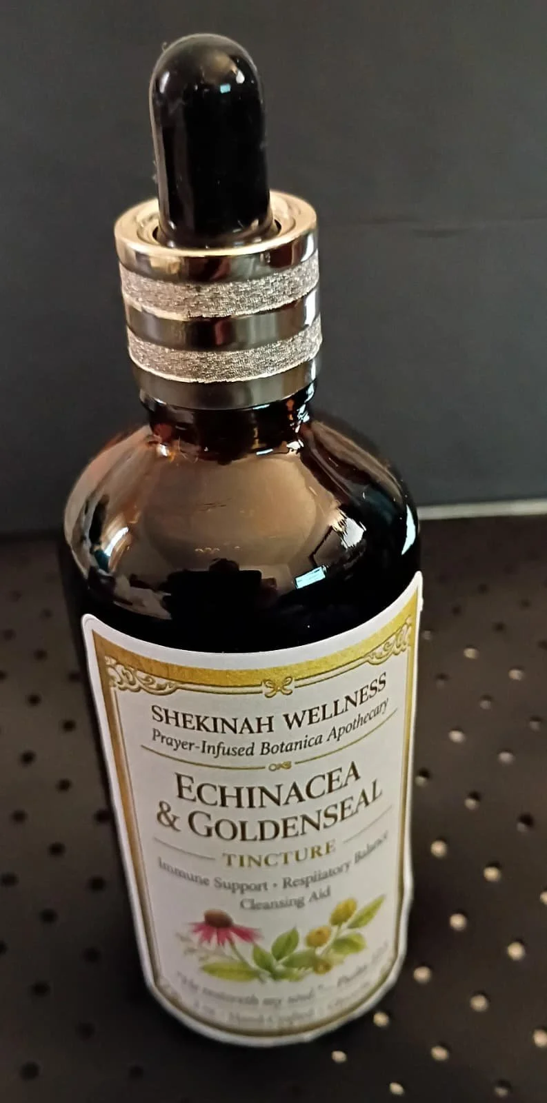 ECHINESEA AND GOLDENSEAL TINCTURE 2.jpeg