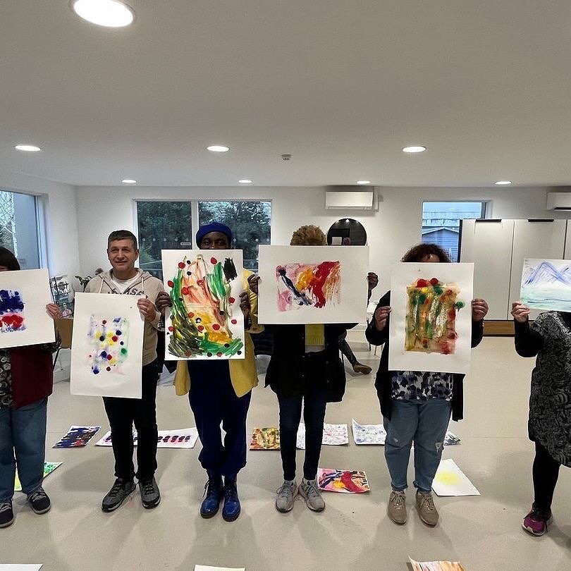 @earlscourtdevco&rsquo;s latest artist in residence @solgoldensato has been getting creative with community members. 

Don't miss their free weekly art classes every Tuesday from 5.30-7.30pm at the Community Hub!

What a great opportunity to learn ne