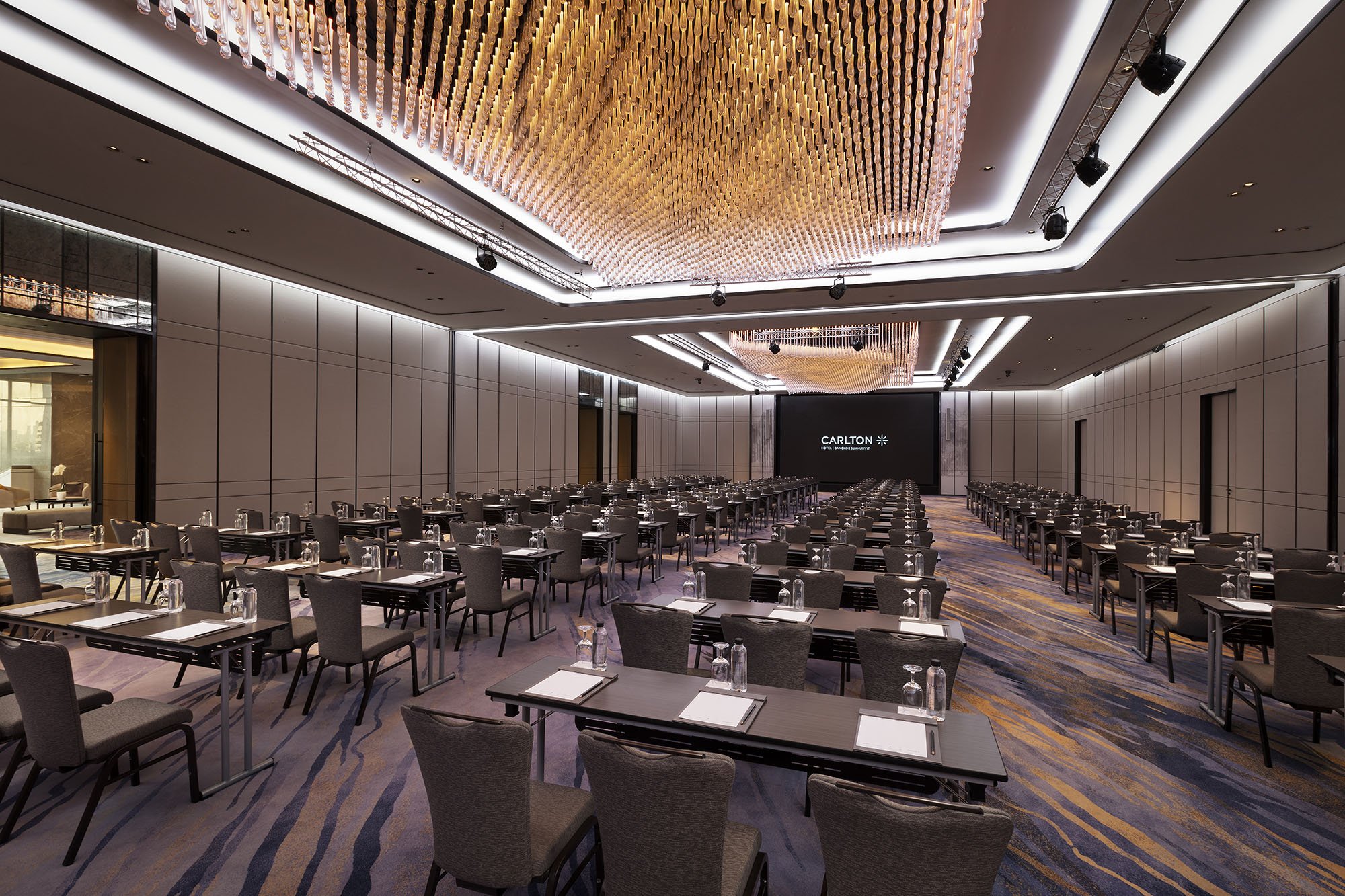 28_Ballroom_Classroom_Setup_Final.jpg