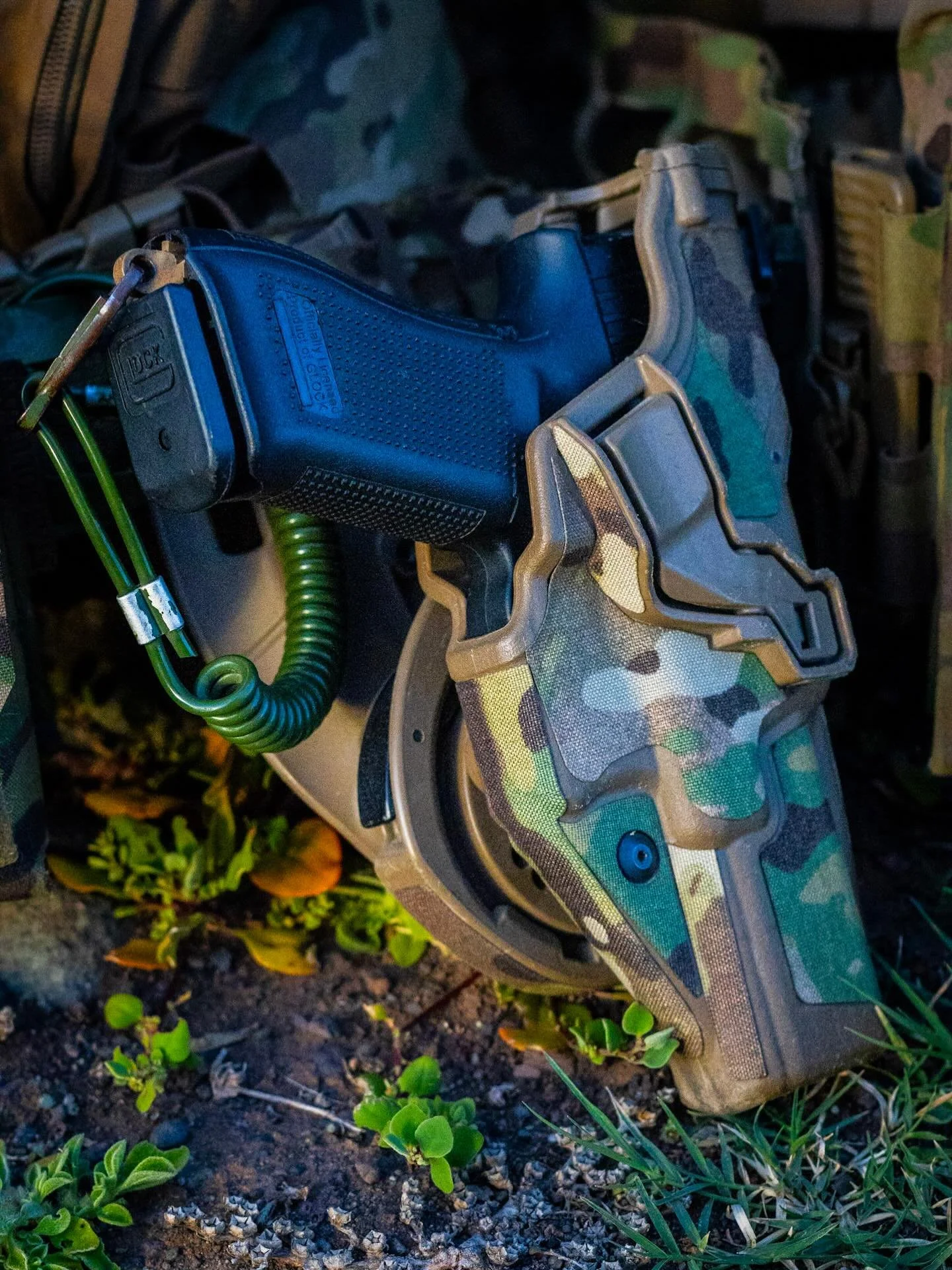 Stand out by blending in - The G Wrap is the original Radar Glock holster wrap. This extremely durable, laser cut, stick on wrap is an ideal way to break up the large shape of the issued holster.

Available from www.stabsolutions.com

📸 @hades_airso
