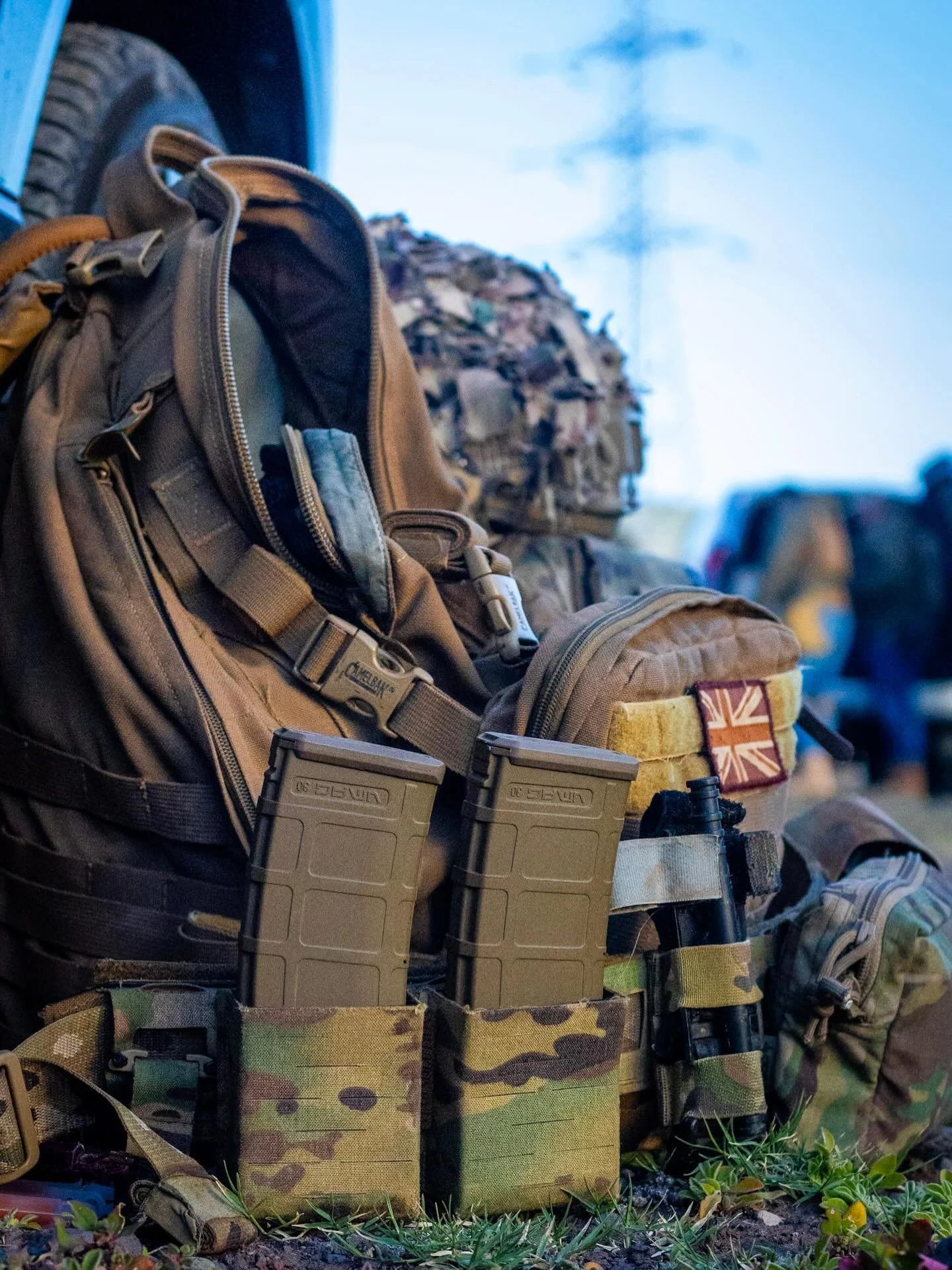 Rapid Rifle CQB Pouches earning their money out with @hades_airsoft_. 

Built for both live and blank 5.56 magazines - You can change mags using our Rapid series of mag pouches faster than you can using a dump pouch. 

Available from www.stabsolution