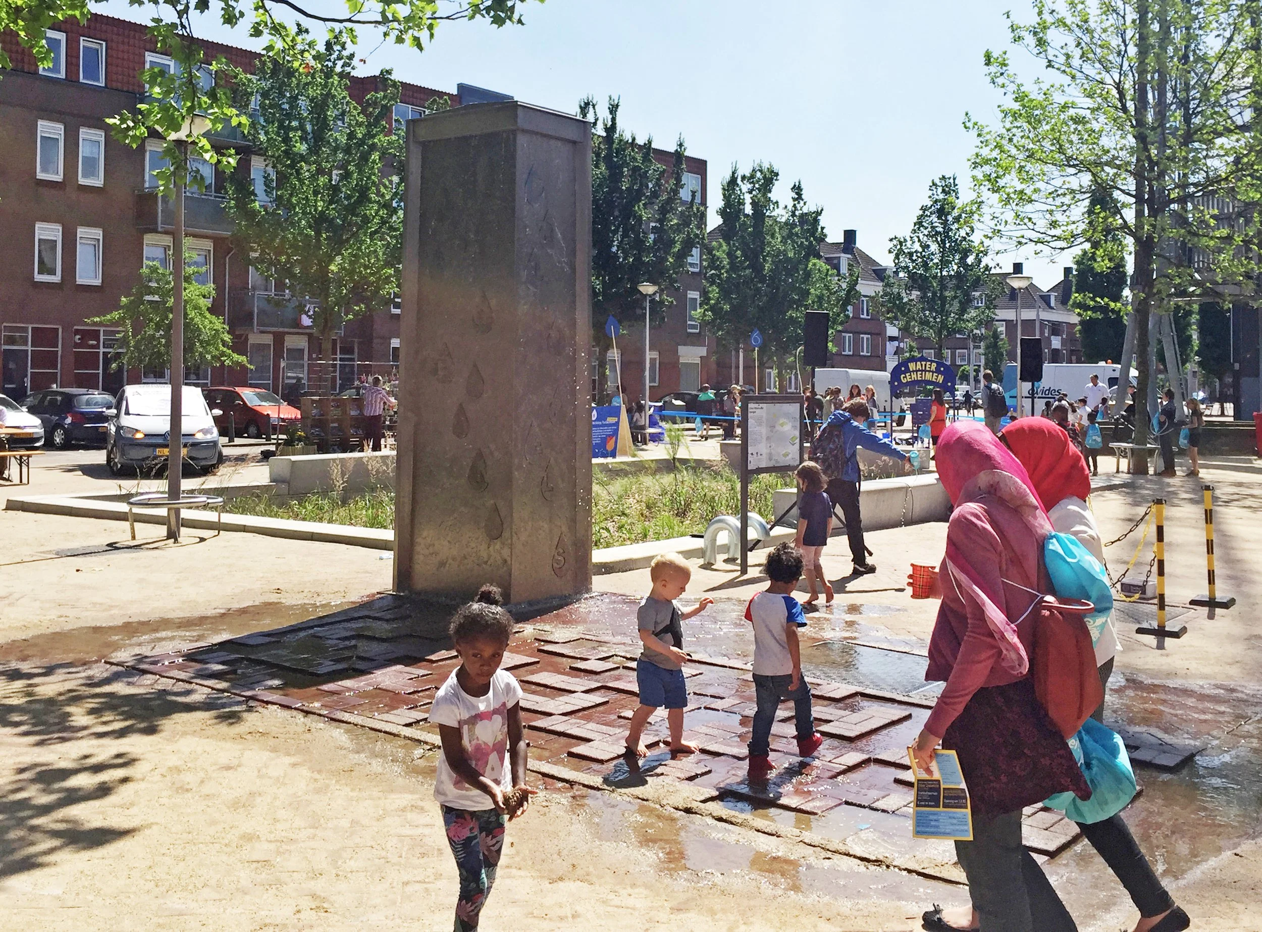 Rotterdam builds a waterbuffer that irrigates Sparta Stadium’s football pitch