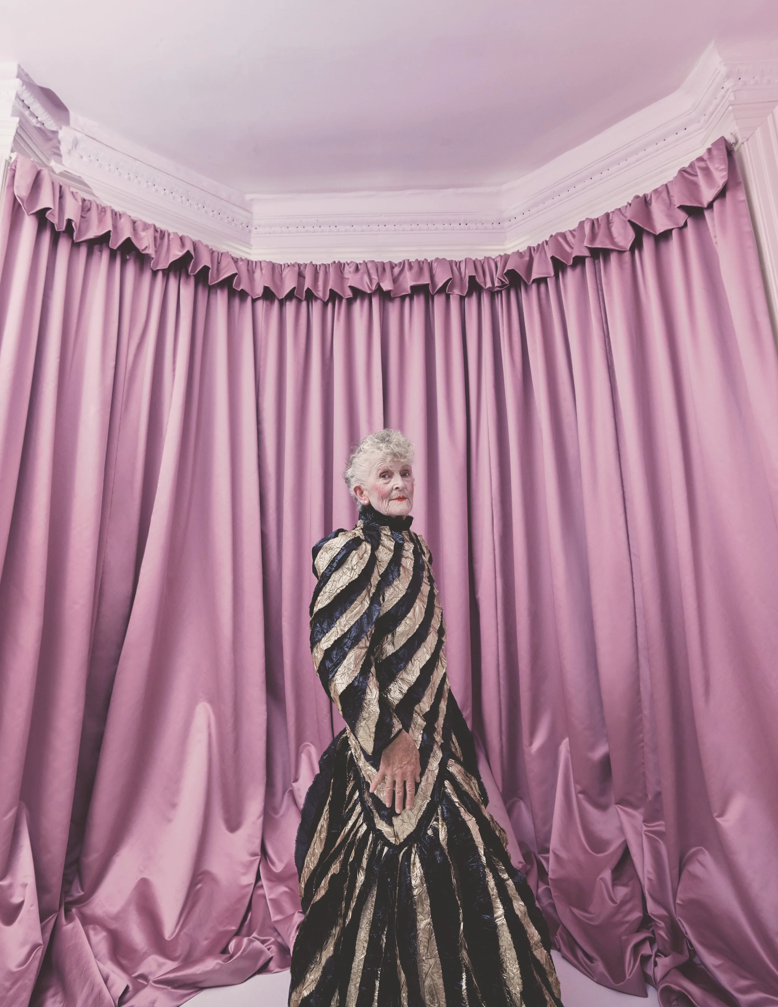 Schon 49 x Damien Weilers x Paula 